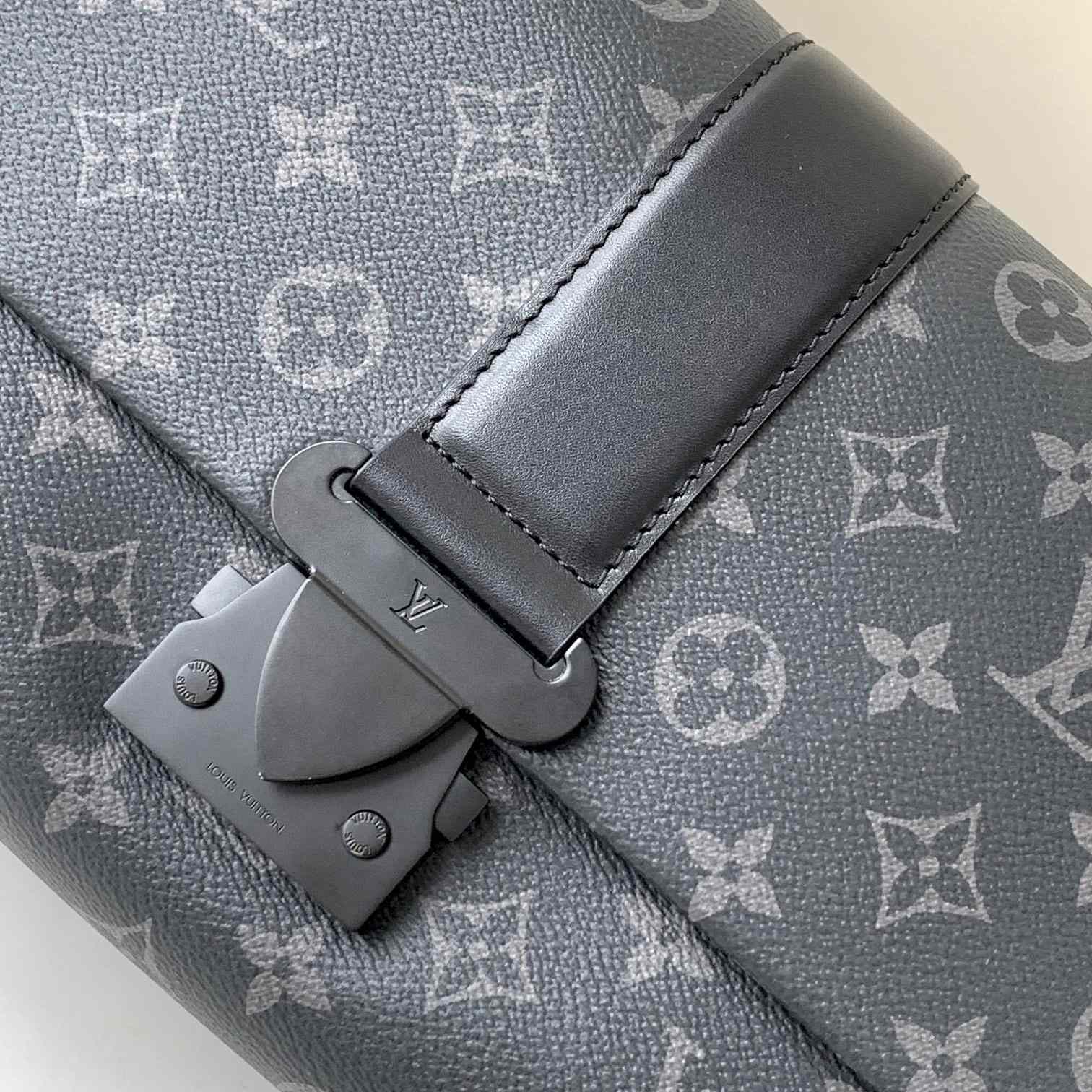 Louis Vuitton S-Cape Messenger   M46794 - FashionPlug