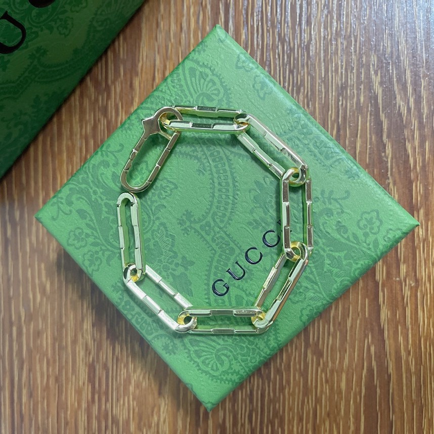 Gucci Link To Love Wide Chain Bracelet - FashionPlug