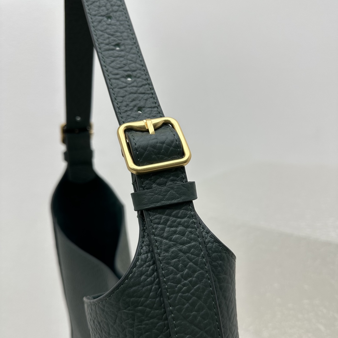 Burberry Medium Chess Shoulder Bag - FashionPlug