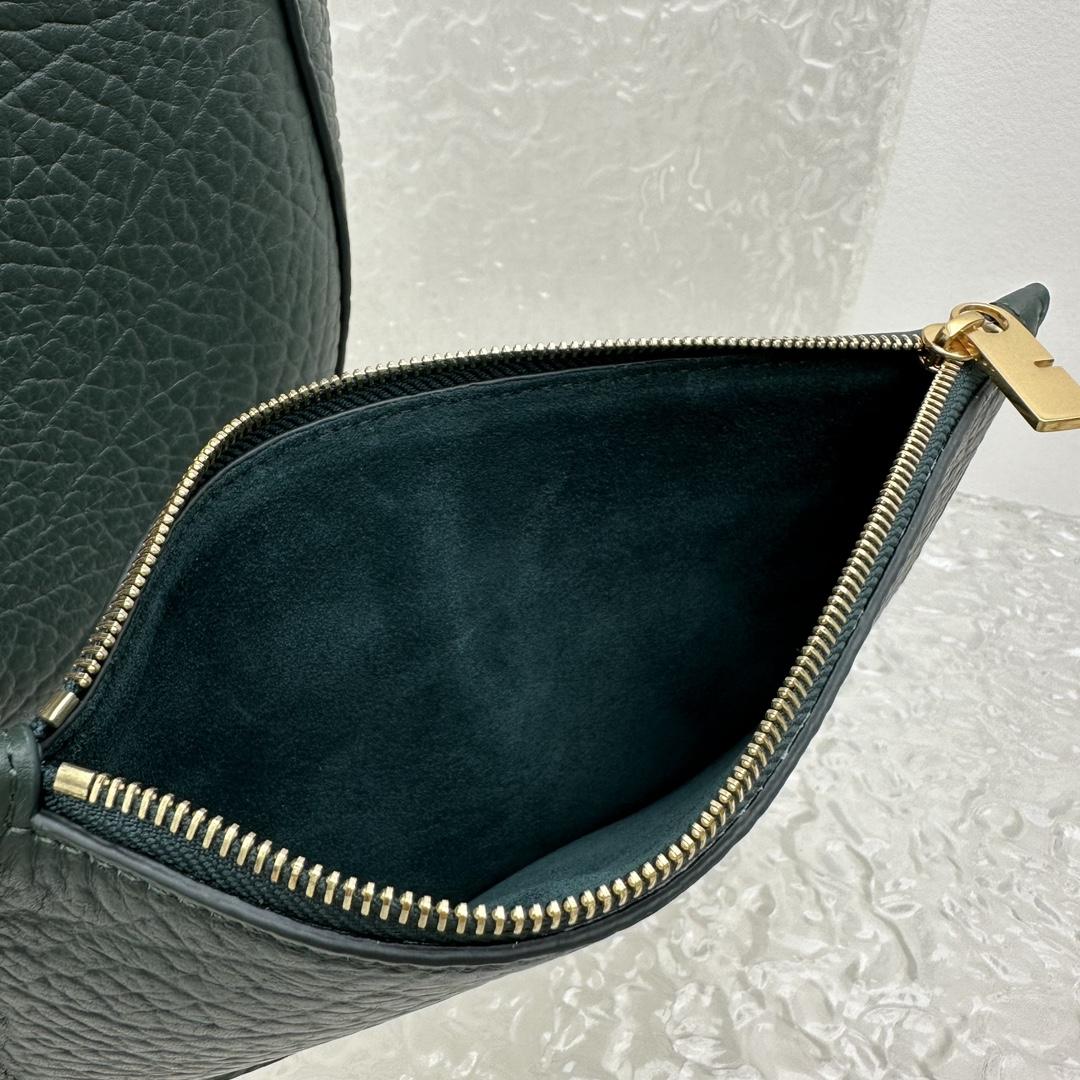 Burberry Medium Chess Shoulder Bag - FashionPlug