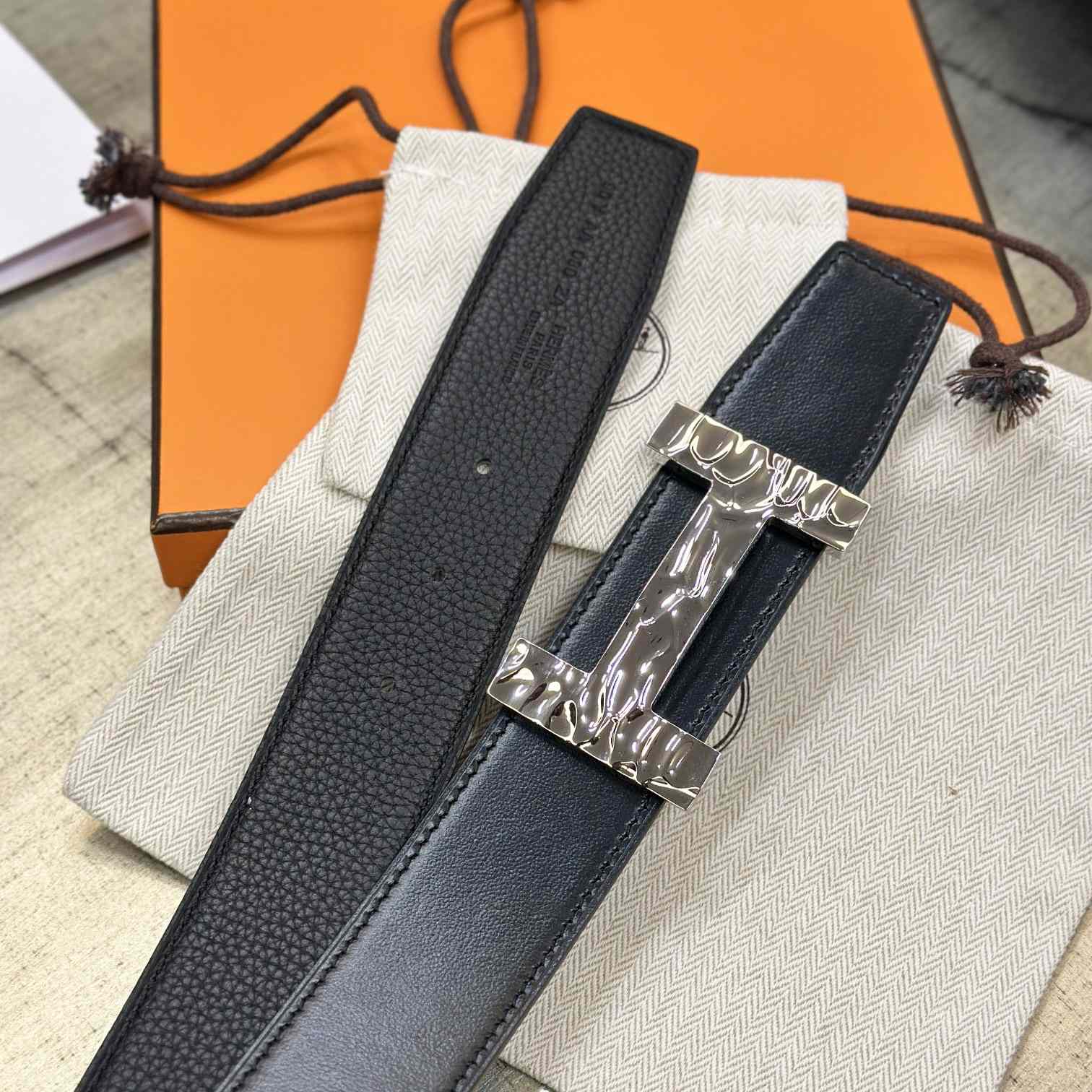 Hermes Quizz H2O Belt buckle & Reversible Leather Strap 38 mm - FashionPlug