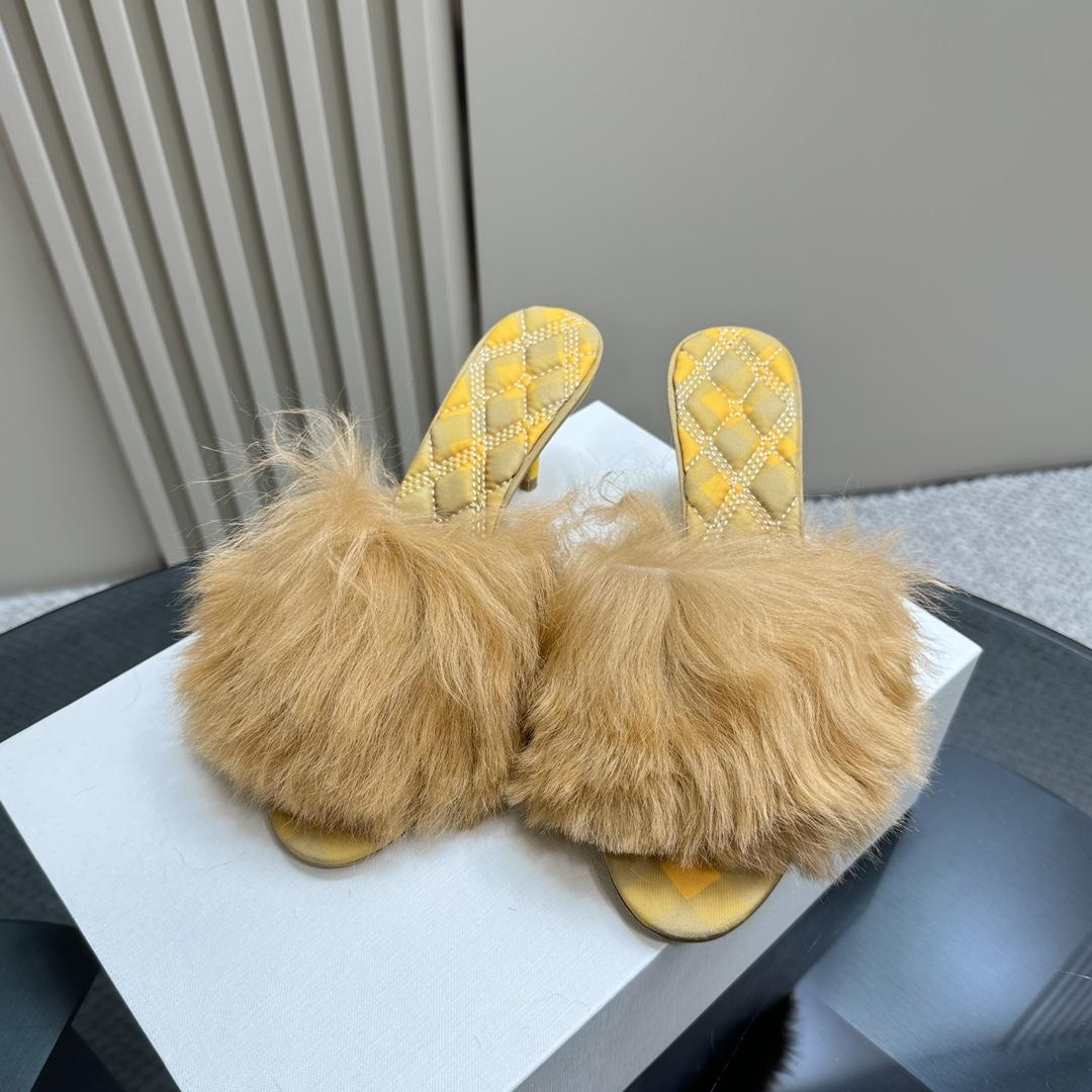 Burberry Shearling Minnie Mules - FashionPlug