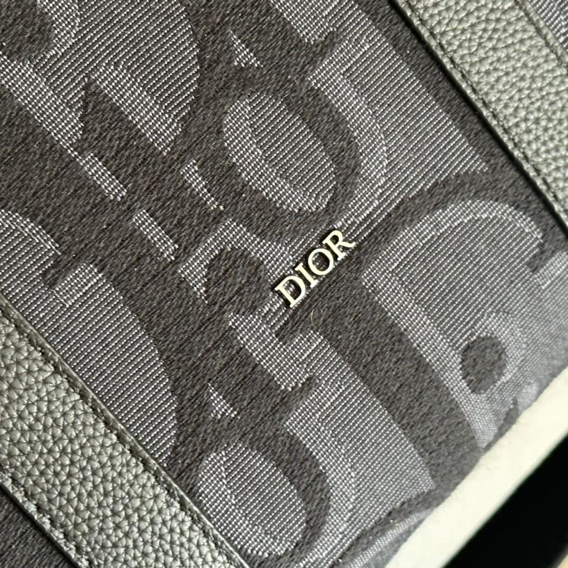 Dior Weekender 40 Bag - FashionPlug