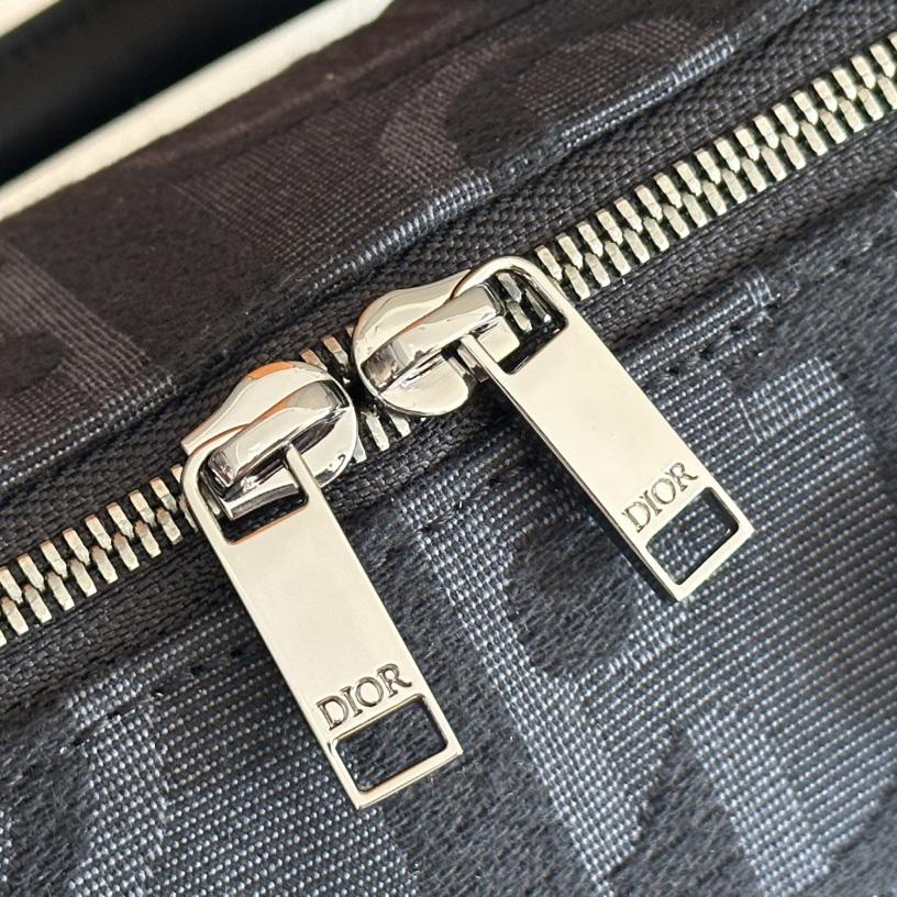 Dior Weekender 40 Bag - FashionPlug