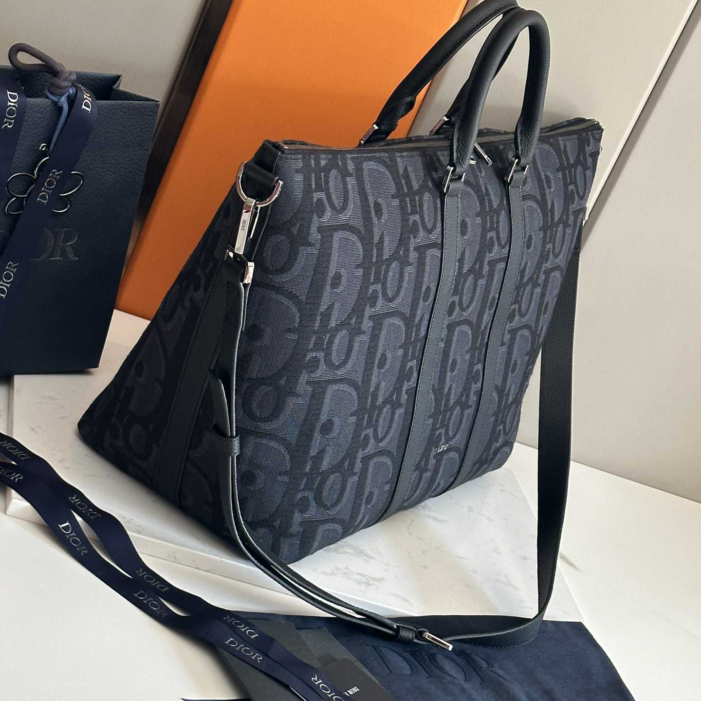 Dior Weekender 40 Bag - FashionPlug