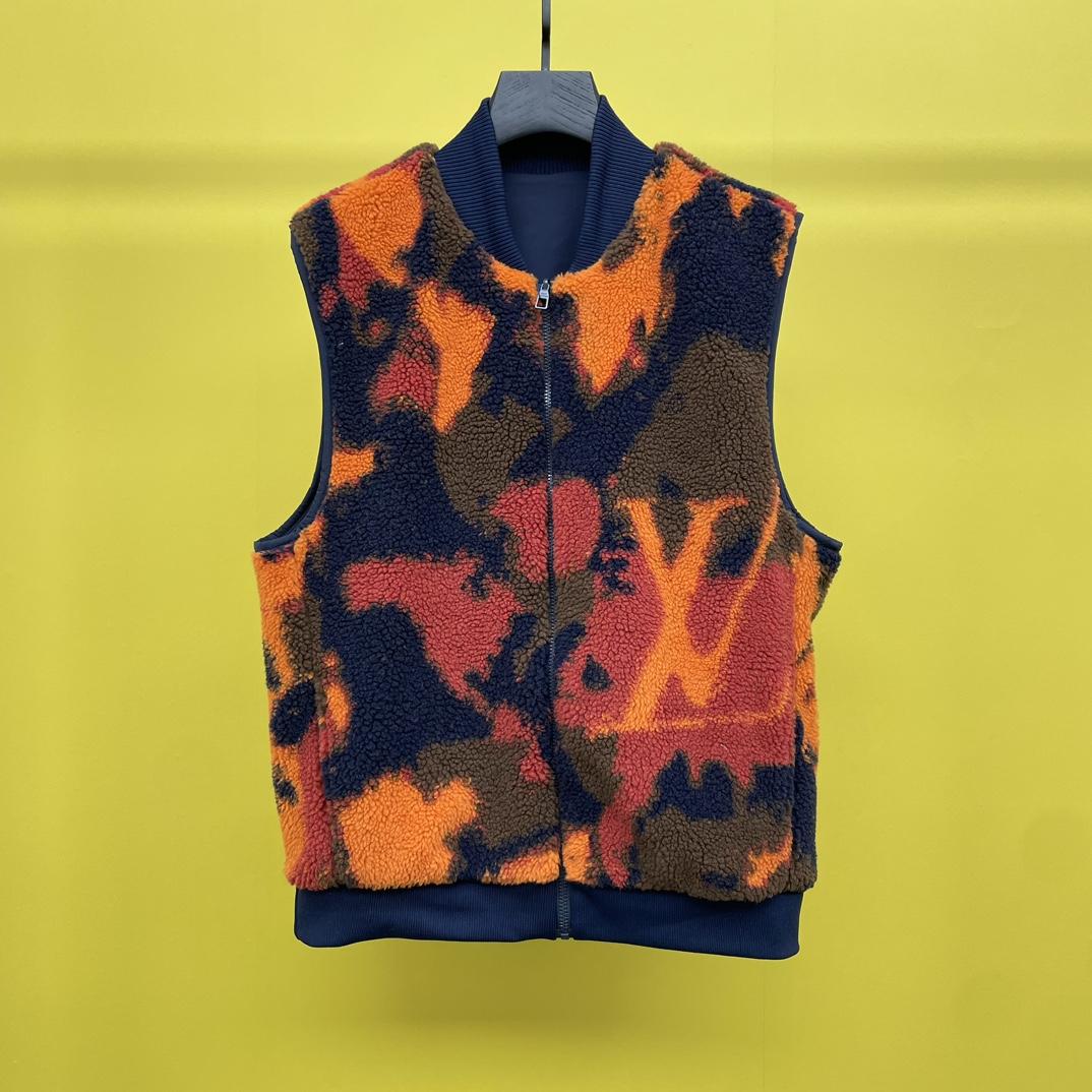 Louis Vuitton Reversible Fleece Gilet - FashionPlug