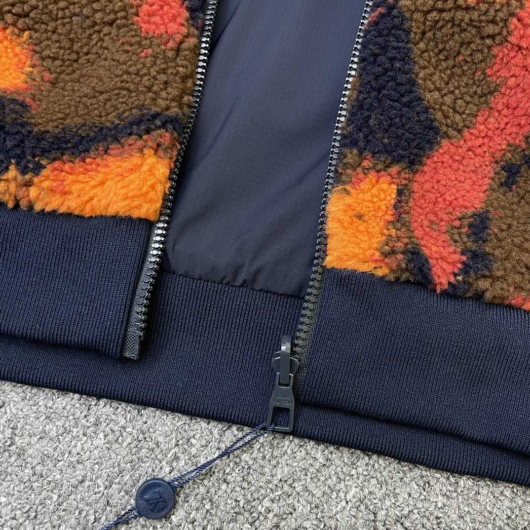 Louis Vuitton Reversible Fleece Gilet - FashionPlug