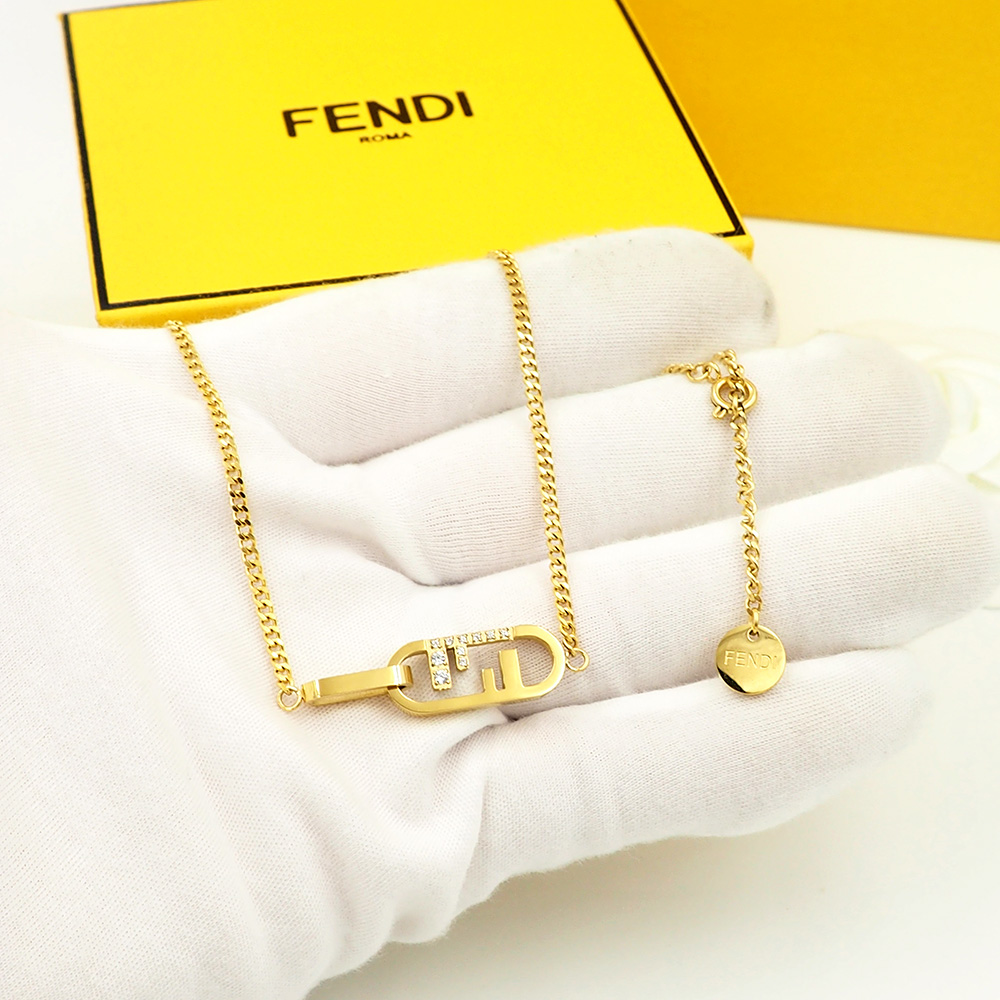 Fendi O’Lock Necklace - FashionPlug