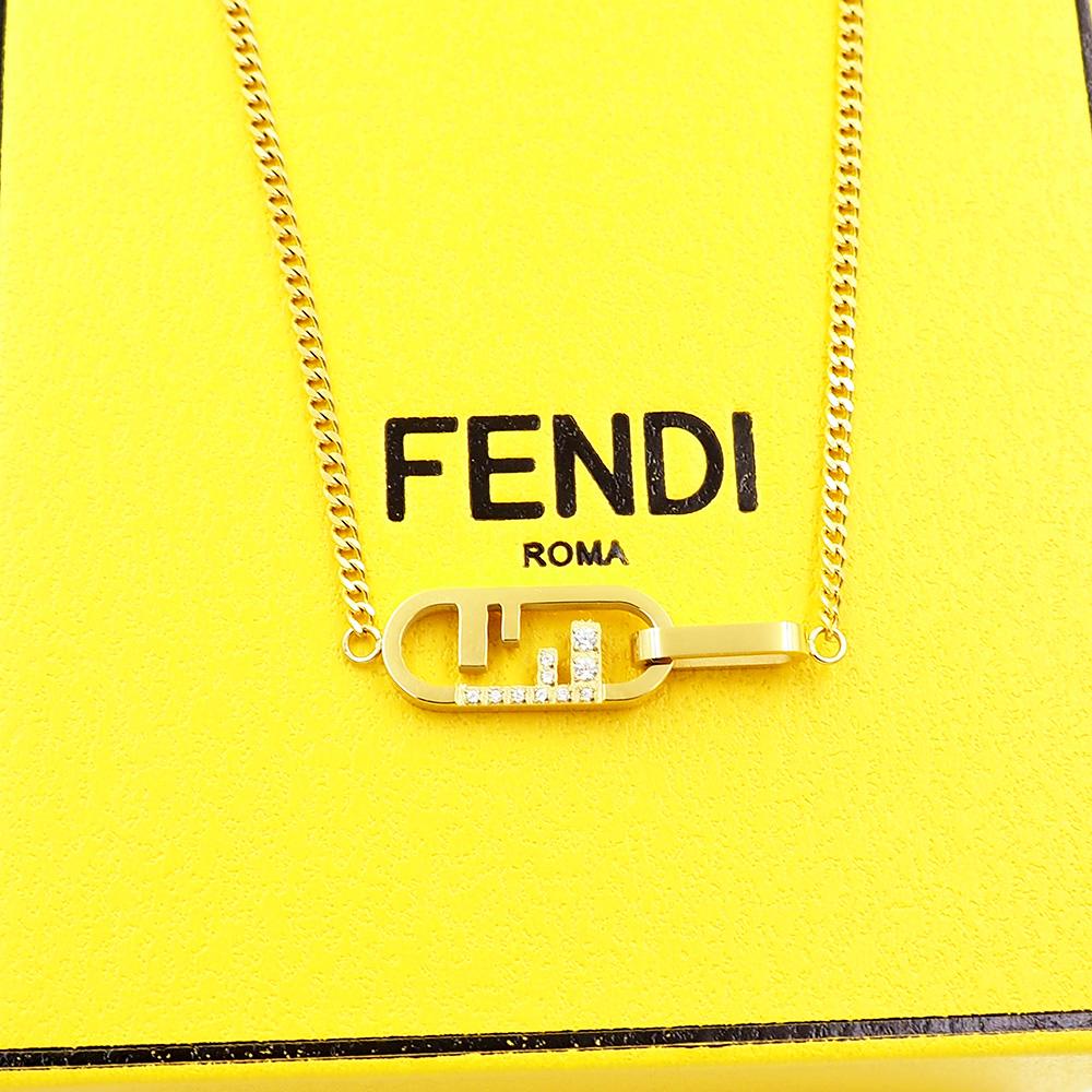 Fendi O’Lock Necklace - FashionPlug