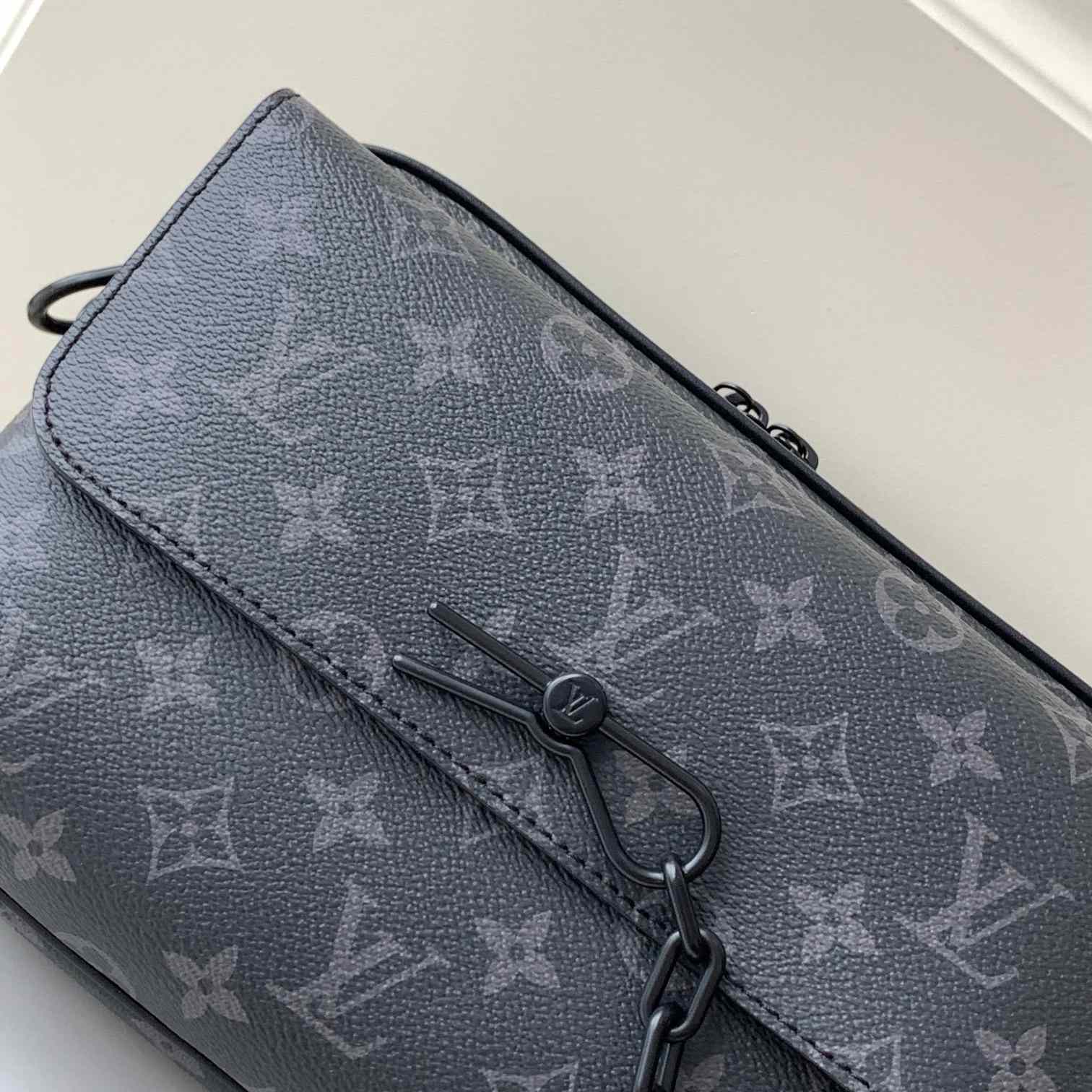 Louis Vuitton Steamer Messenger   M46795 - FashionPlug