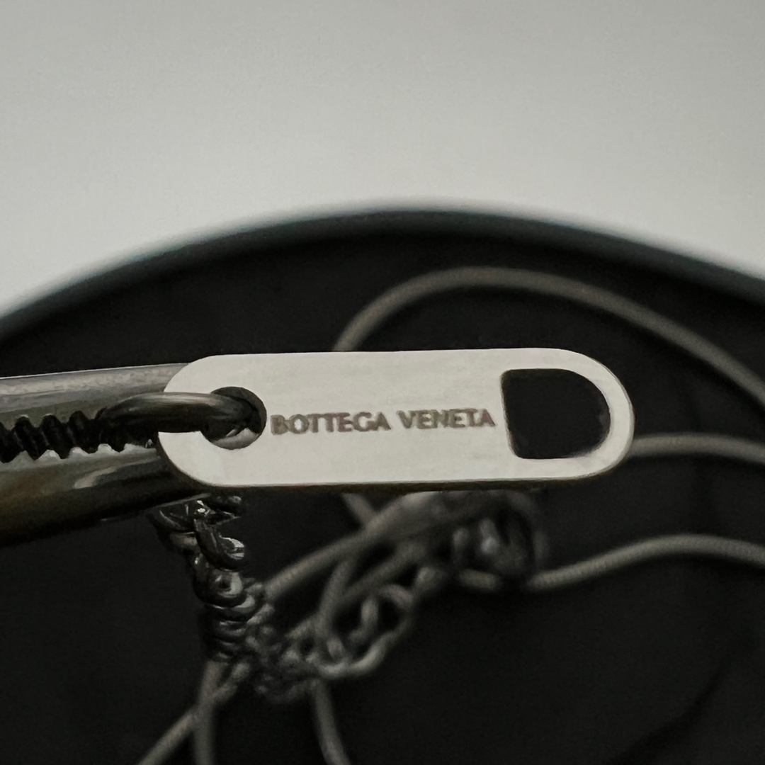 Bottega Veneta Drop Pendant Necklace - FashionPlug