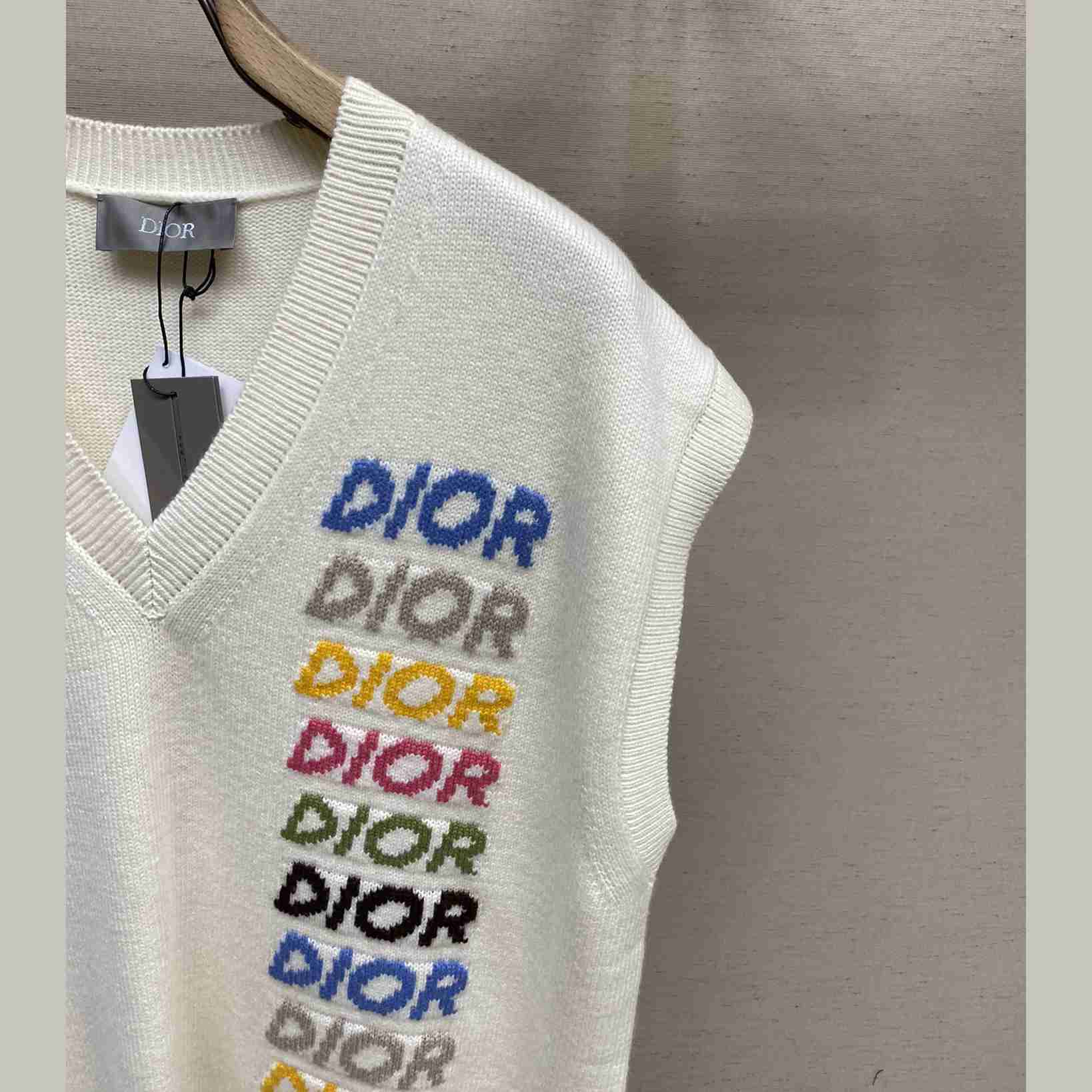 Dior Sleeveless Sweater - FashionPlug
