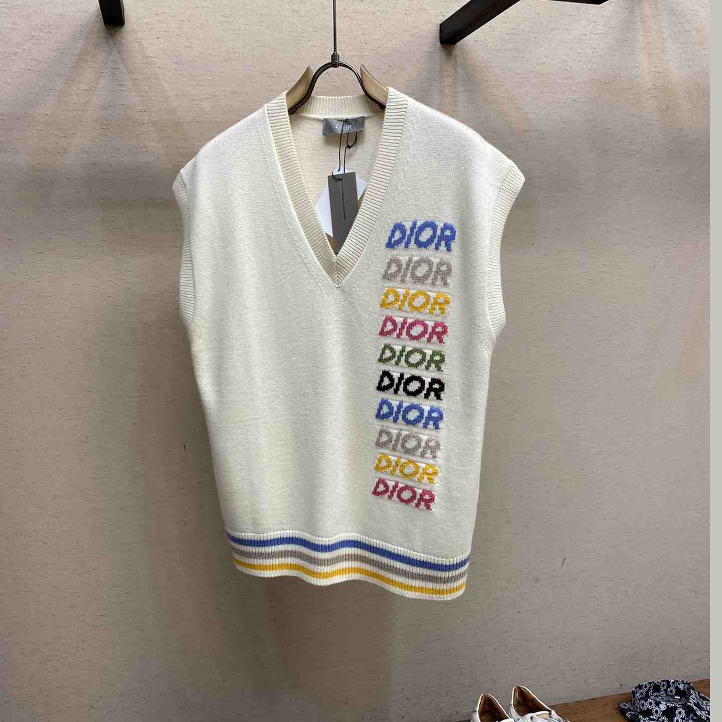 Dior Sleeveless Sweater - FashionPlug
