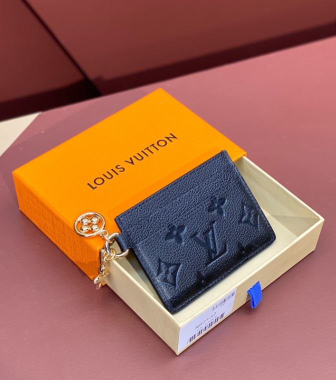 LV Charms Card Holder 10.2 x 7.3 x 0.3cm - FashionPlug
