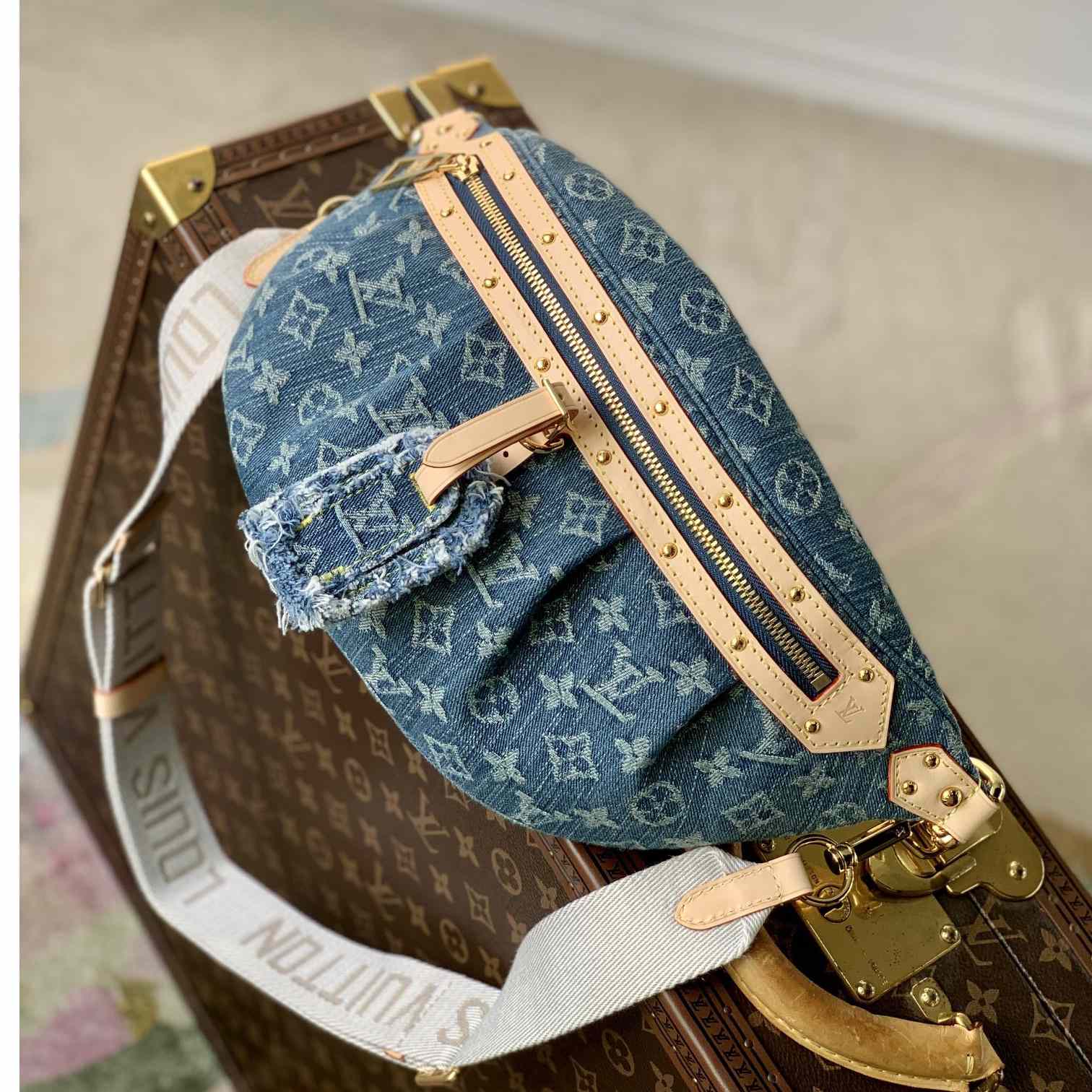 Louis Vuitton High Rise      M46837 - FashionPlug
