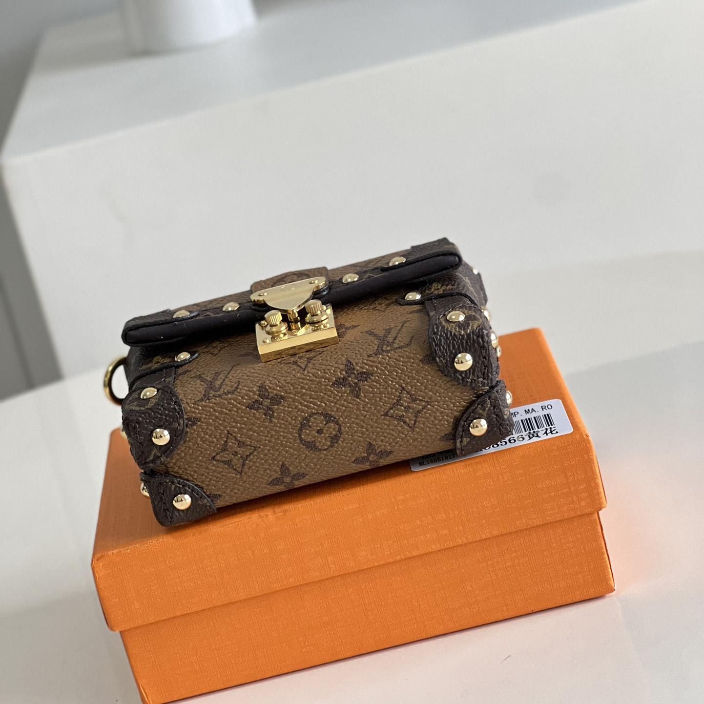 Louis Vuitton Essential Trunk   7.5 x 10.5 x 4cm   M68566 - FashionPlug