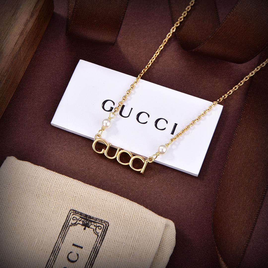 Gucci Letter Single Necklace - FashionPlug