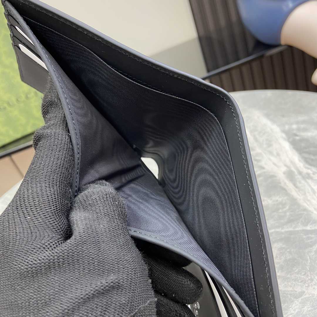 Gucci GG Rubber-effect Bi-fold Wallet - FashionPlug