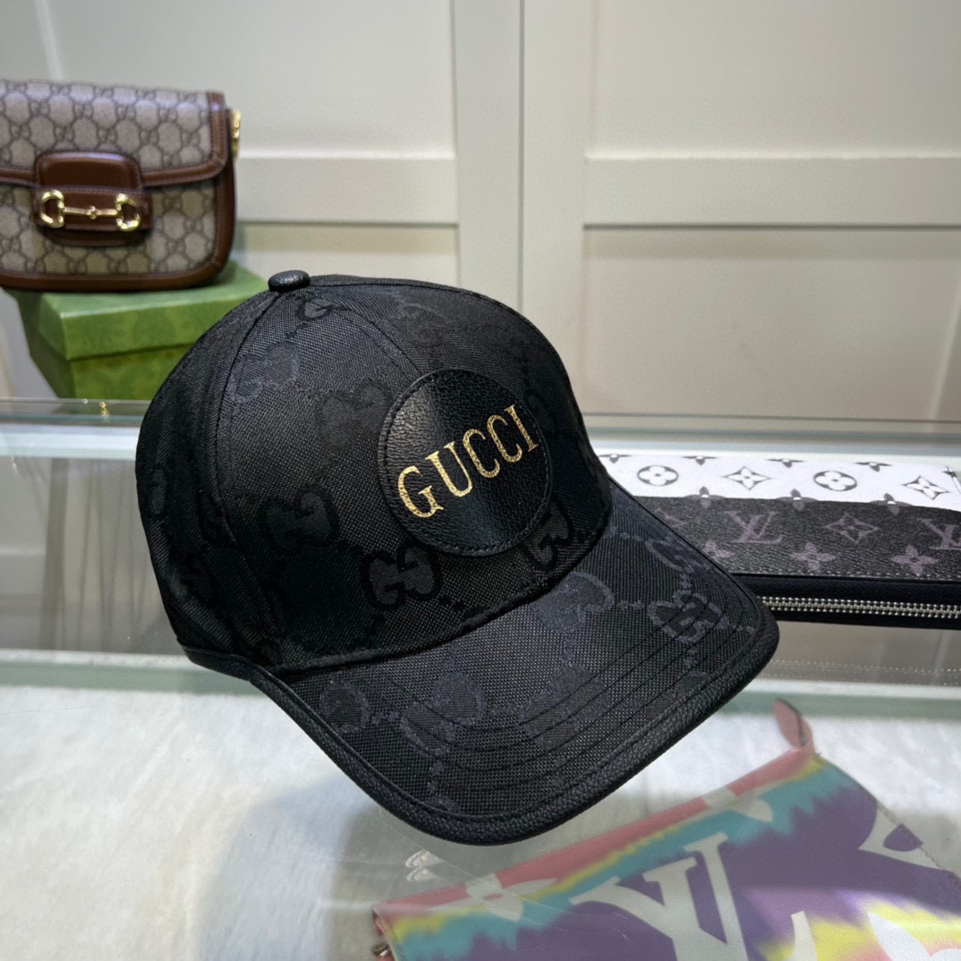 Gucci GG Baseball Cap - FashionPlug