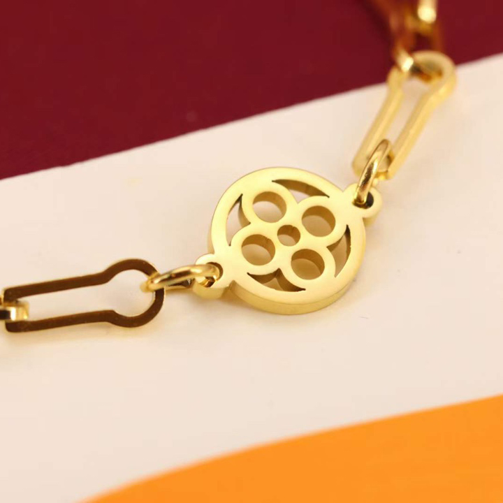 Louis Vuitton Necklace - FashionPlug
