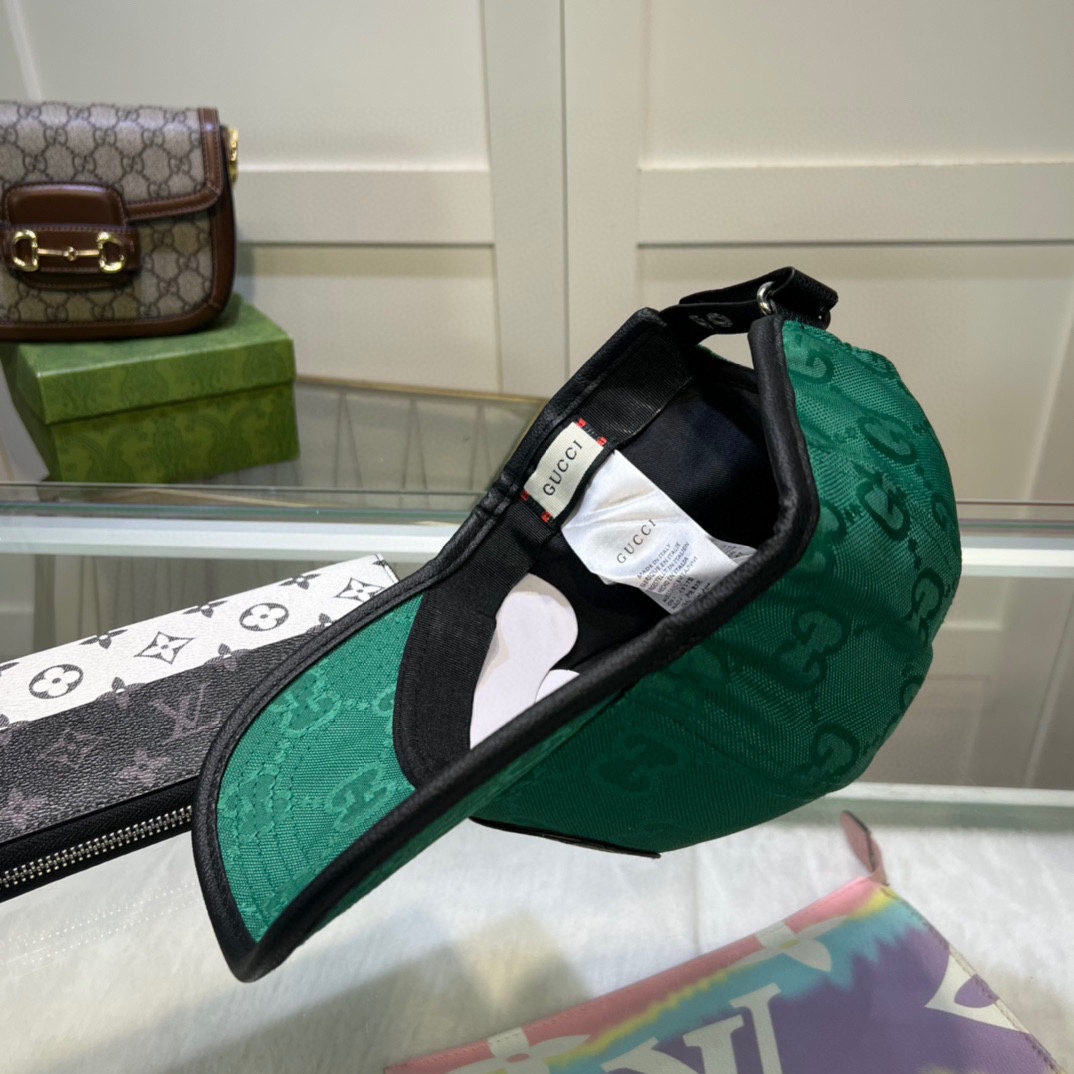 Gucci GG Baseball Cap - FashionPlug