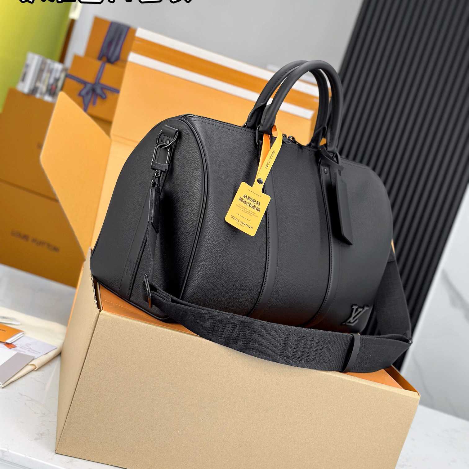Louis Vuitton Keepall Bandoulière 40   M57088 - FashionPlug