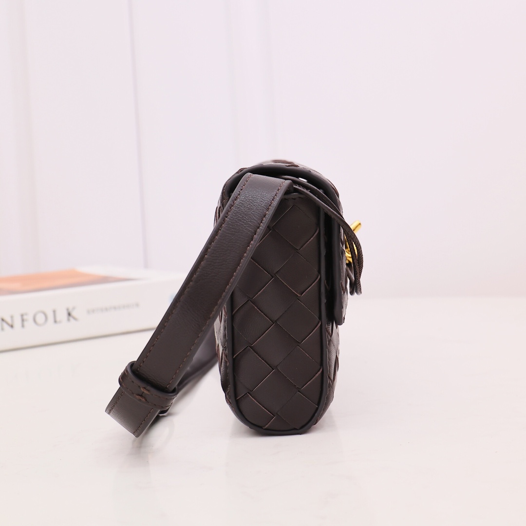 Bottega Veneta Mini Andiamo Cross-Body Bag - FashionPlug