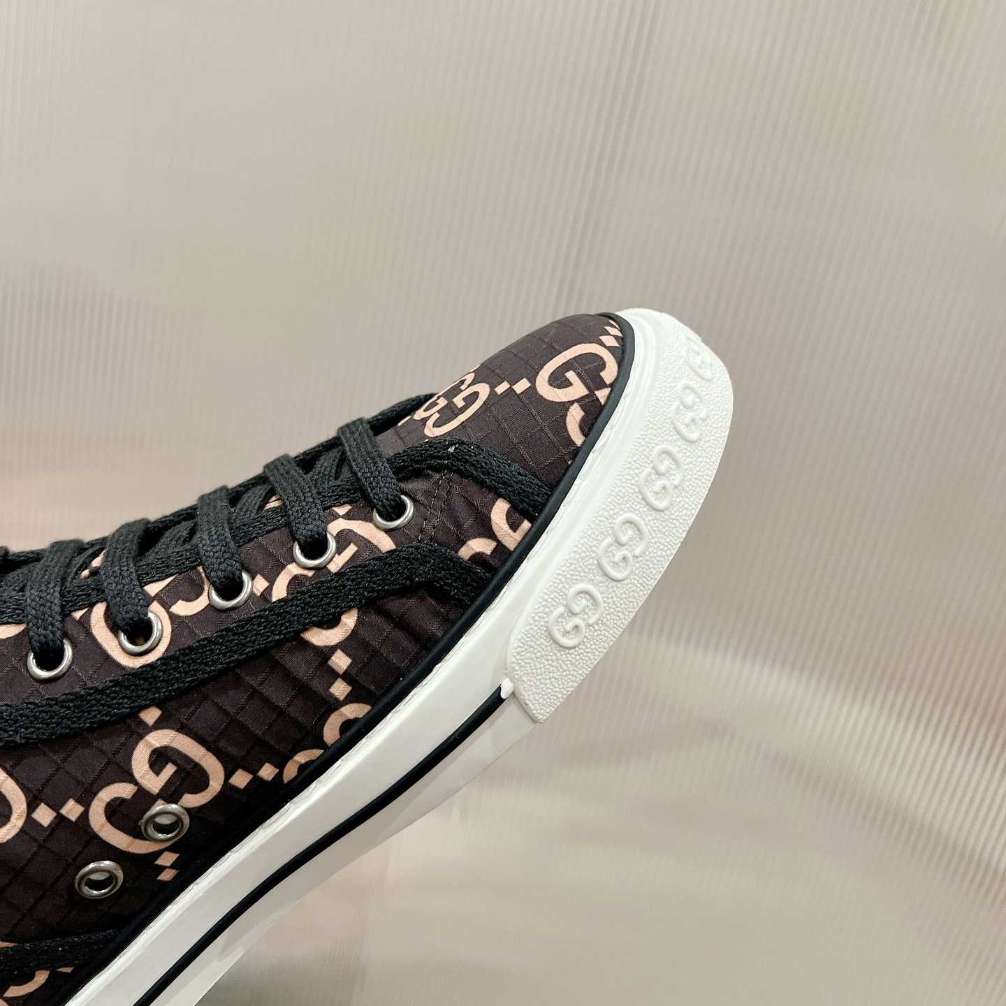 Gucci Tennis 1977 High-top Sneaker(upon uk size) - FashionPlug