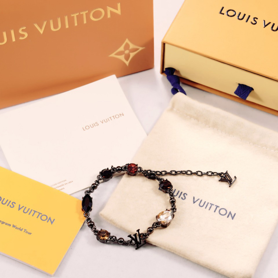 Louis Vuitton LV Light Bracelet   M1204A - FashionPlug
