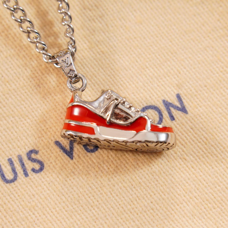 Louis Vuitton LV Trainer Necklace    M01407 - FashionPlug
