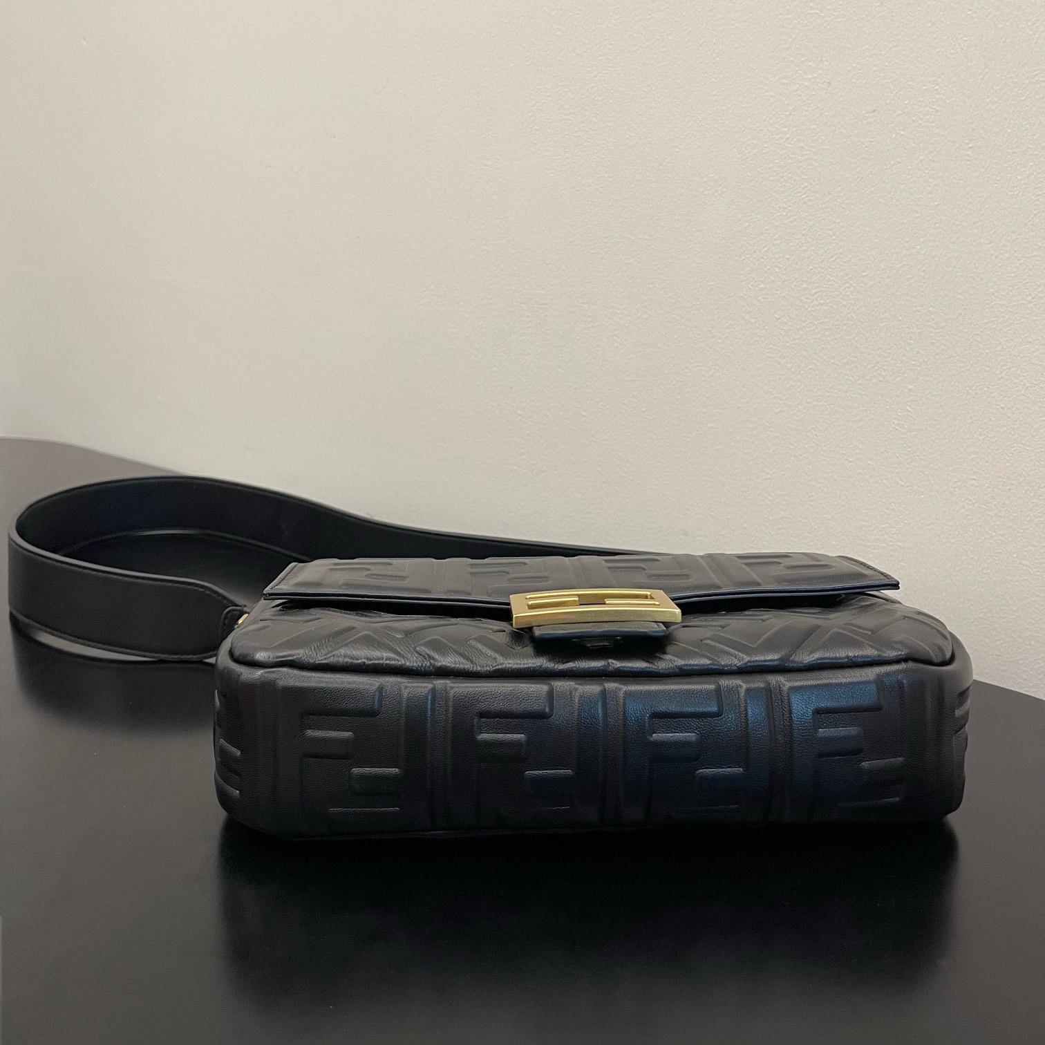 Fendi Baguette Black Leather Bag - FashionPlug
