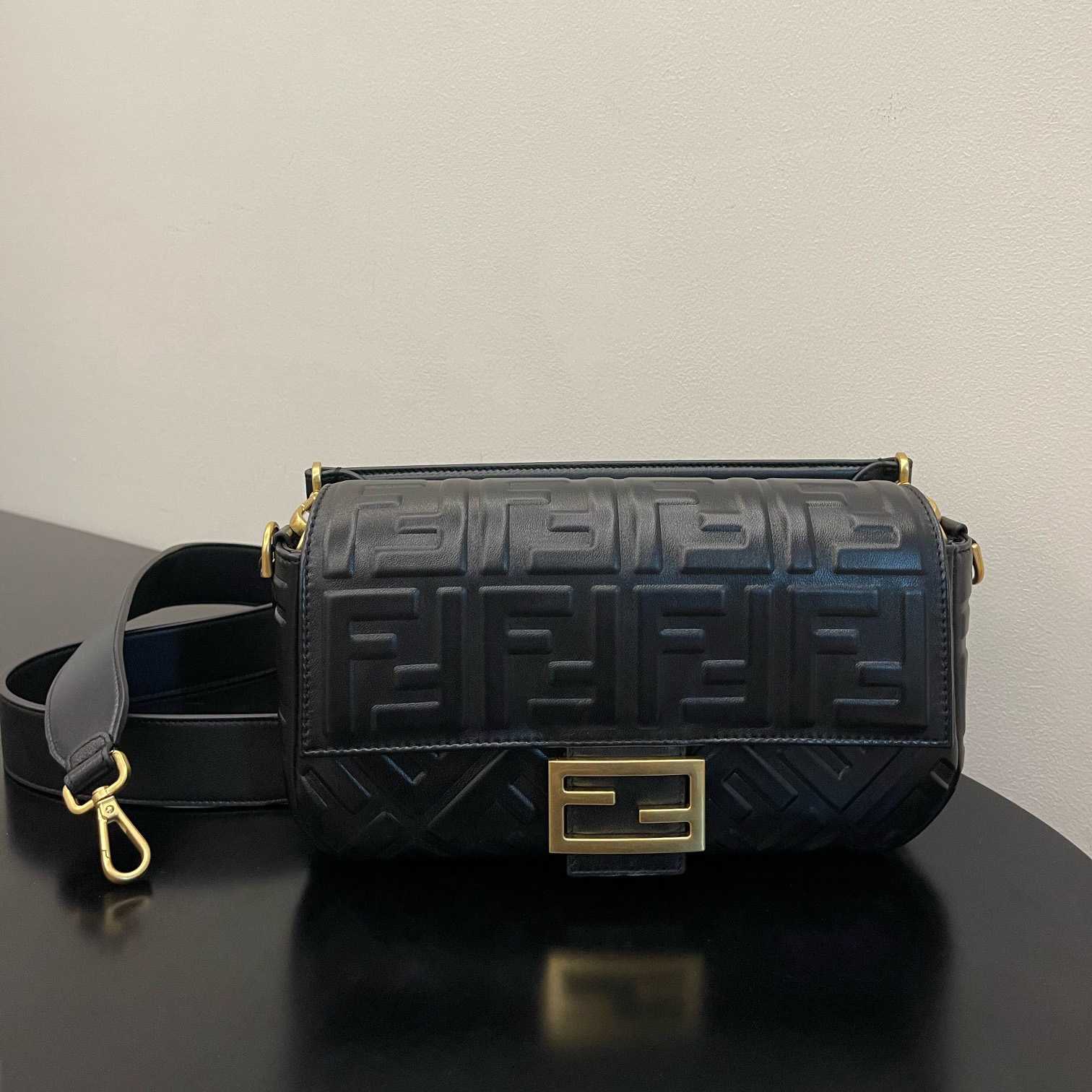 Fendi Baguette Black Leather Bag - FashionPlug
