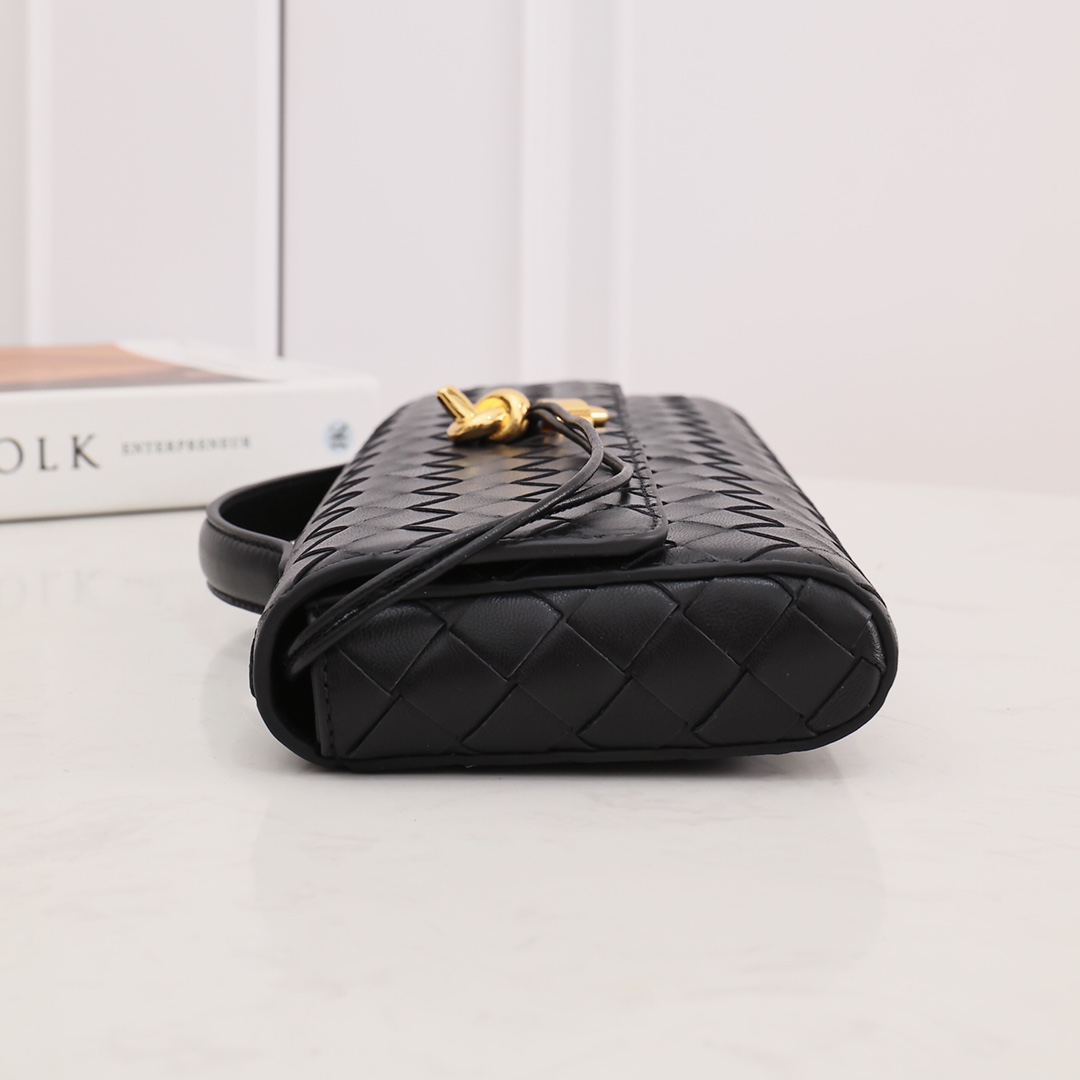 Bottega Veneta Long Clutch Andiamo With Handle - FashionPlug