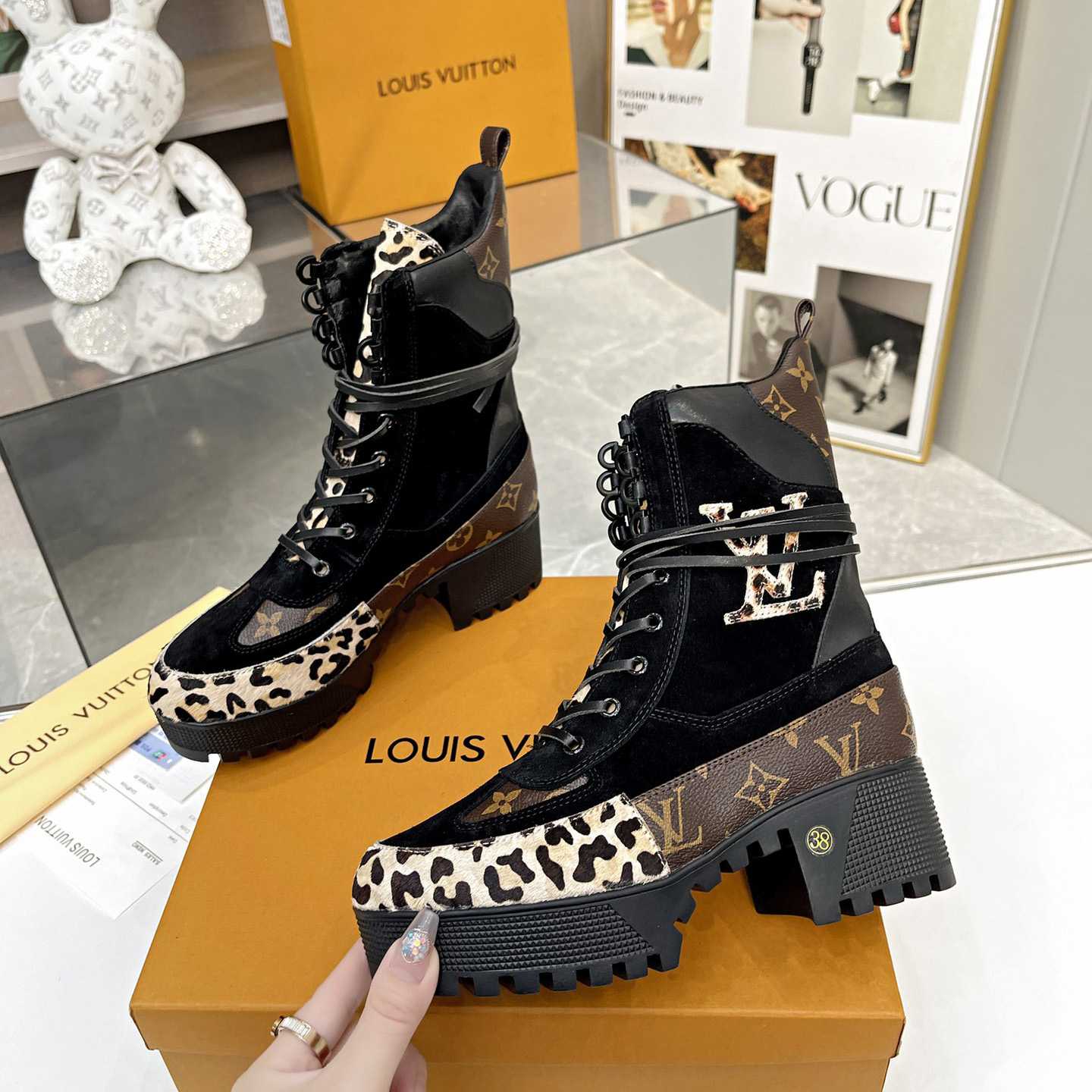 Louis Vuitton Laureate Platform Desert Boot - FashionPlug