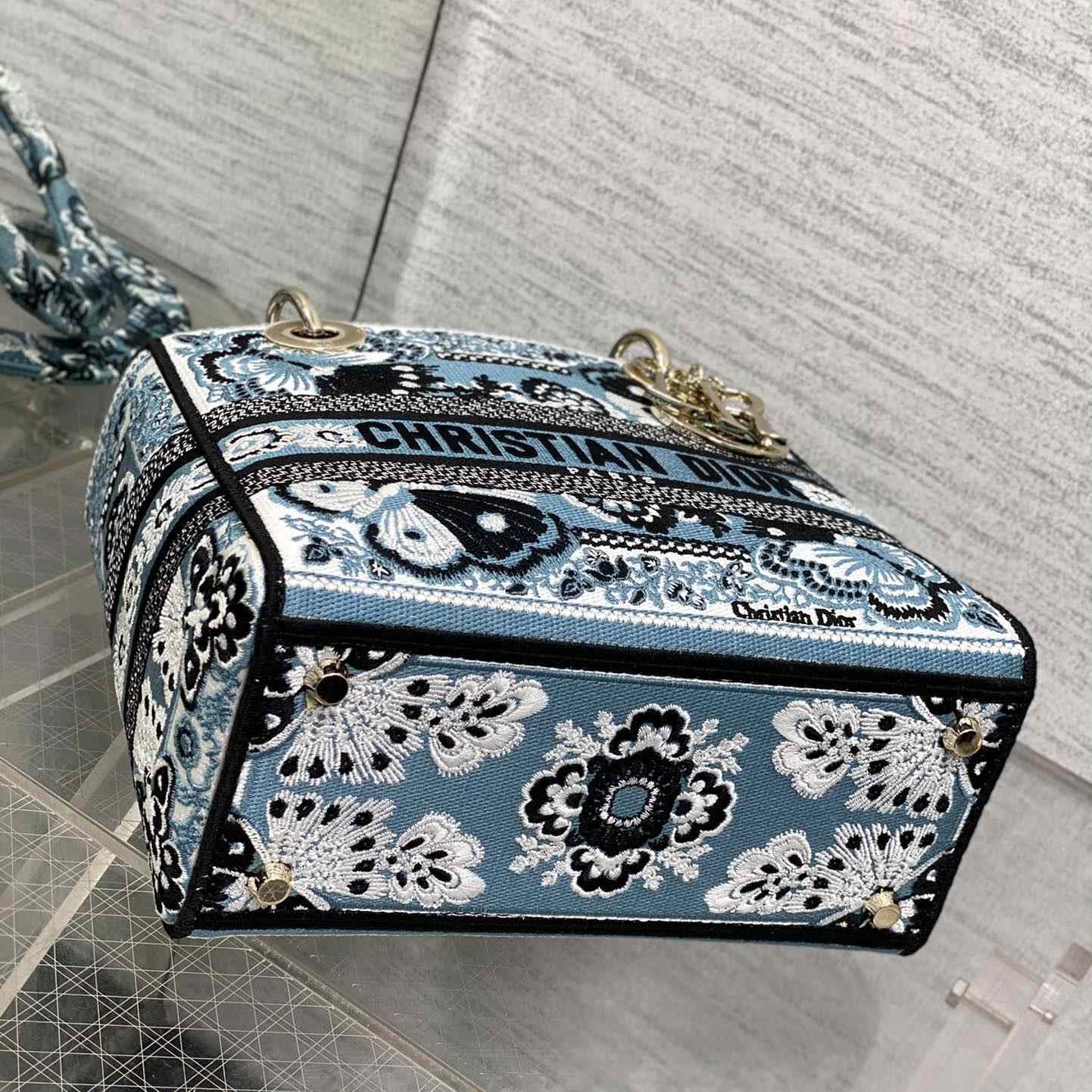 Dior Medium Lady D-Lite Bag - FashionPlug
