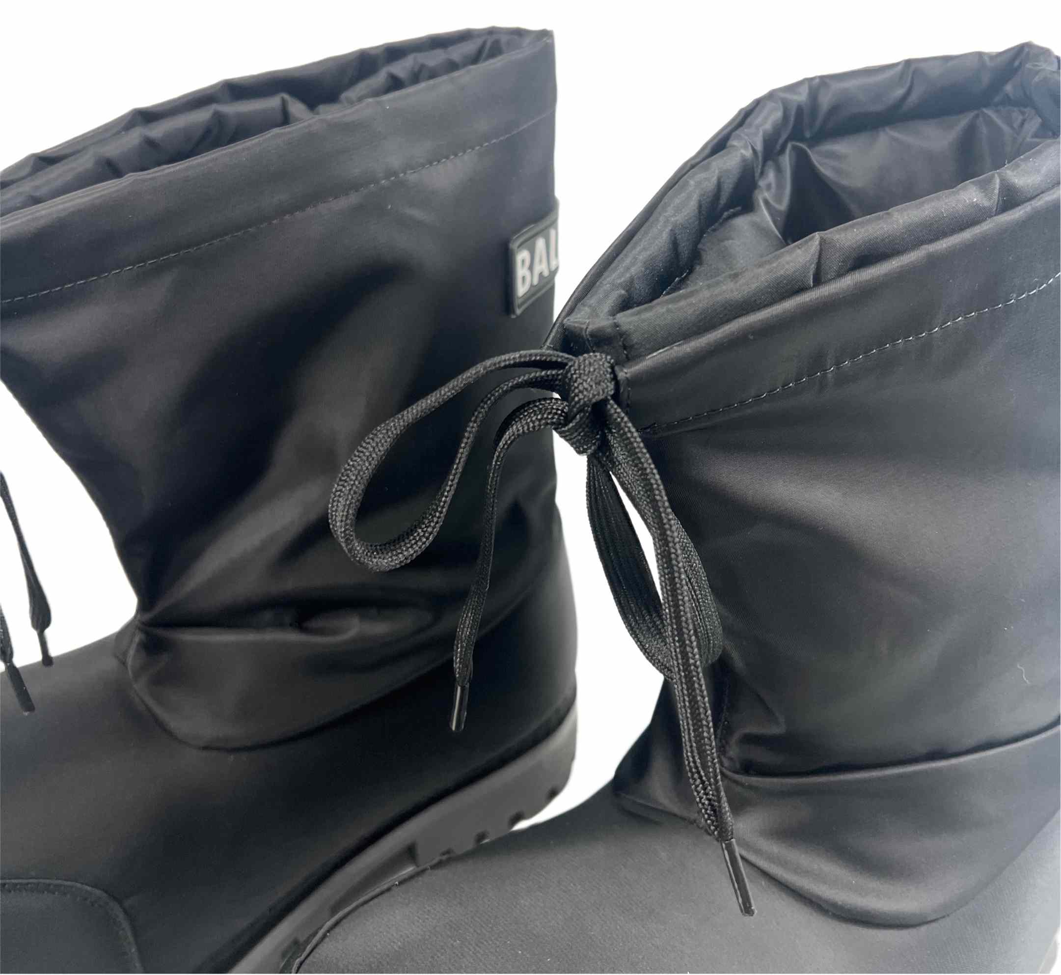 Balenciaga Alaska Low Boot In Black Nylon - FashionPlug