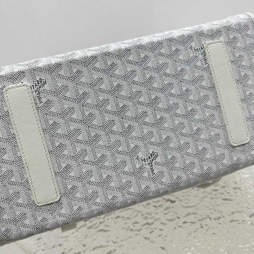 Goyard Saint Léger Backpack - FashionPlug