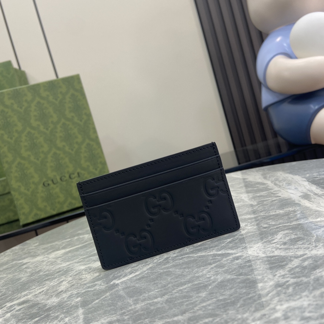 Gucci GG Rubber-effect Card Case - FashionPlug