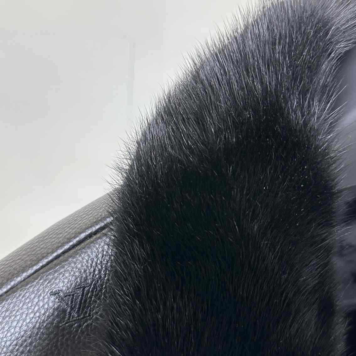 Louis Vuitton Leather Aviator Mink Collar    1AFIPA - FashionPlug