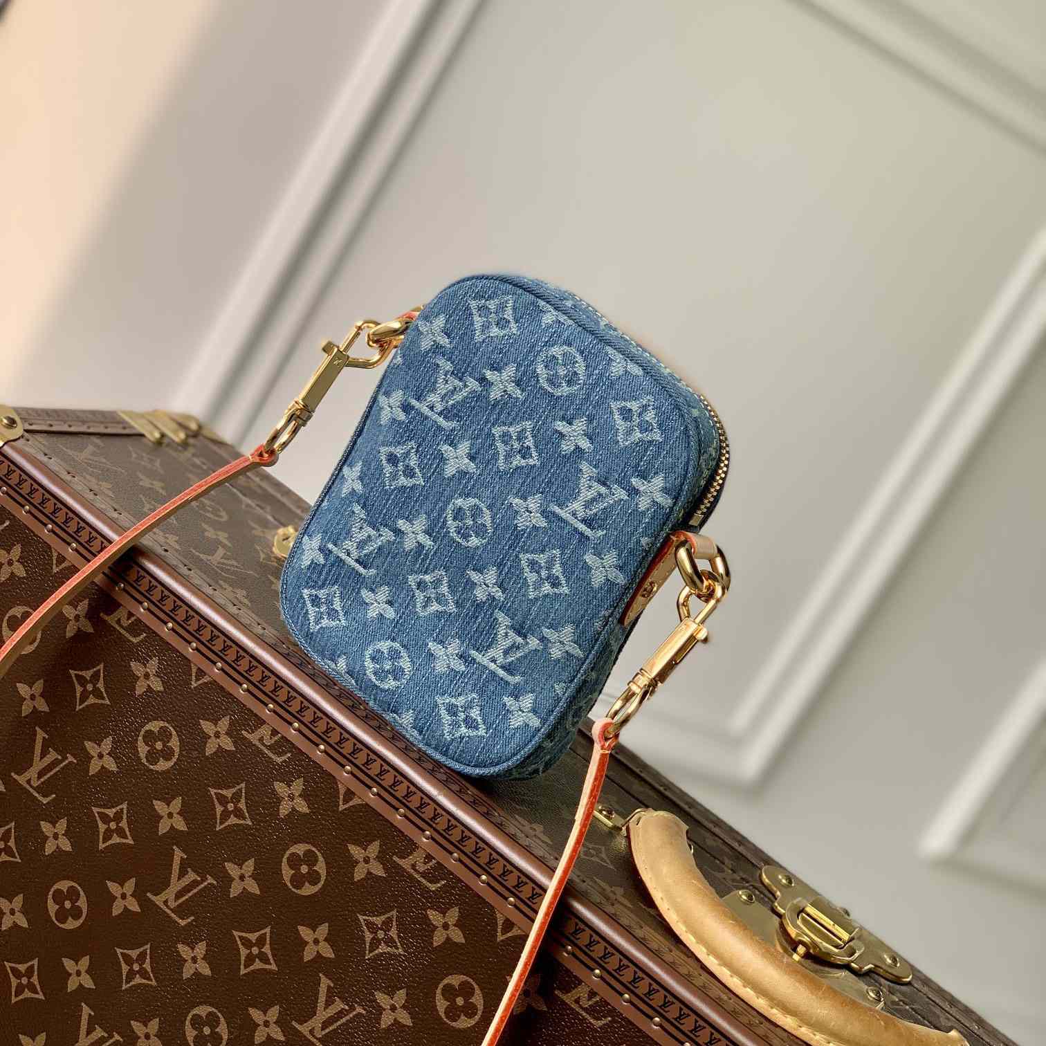 Louis Vuitton Fairfax Pochette    M82948 - FashionPlug