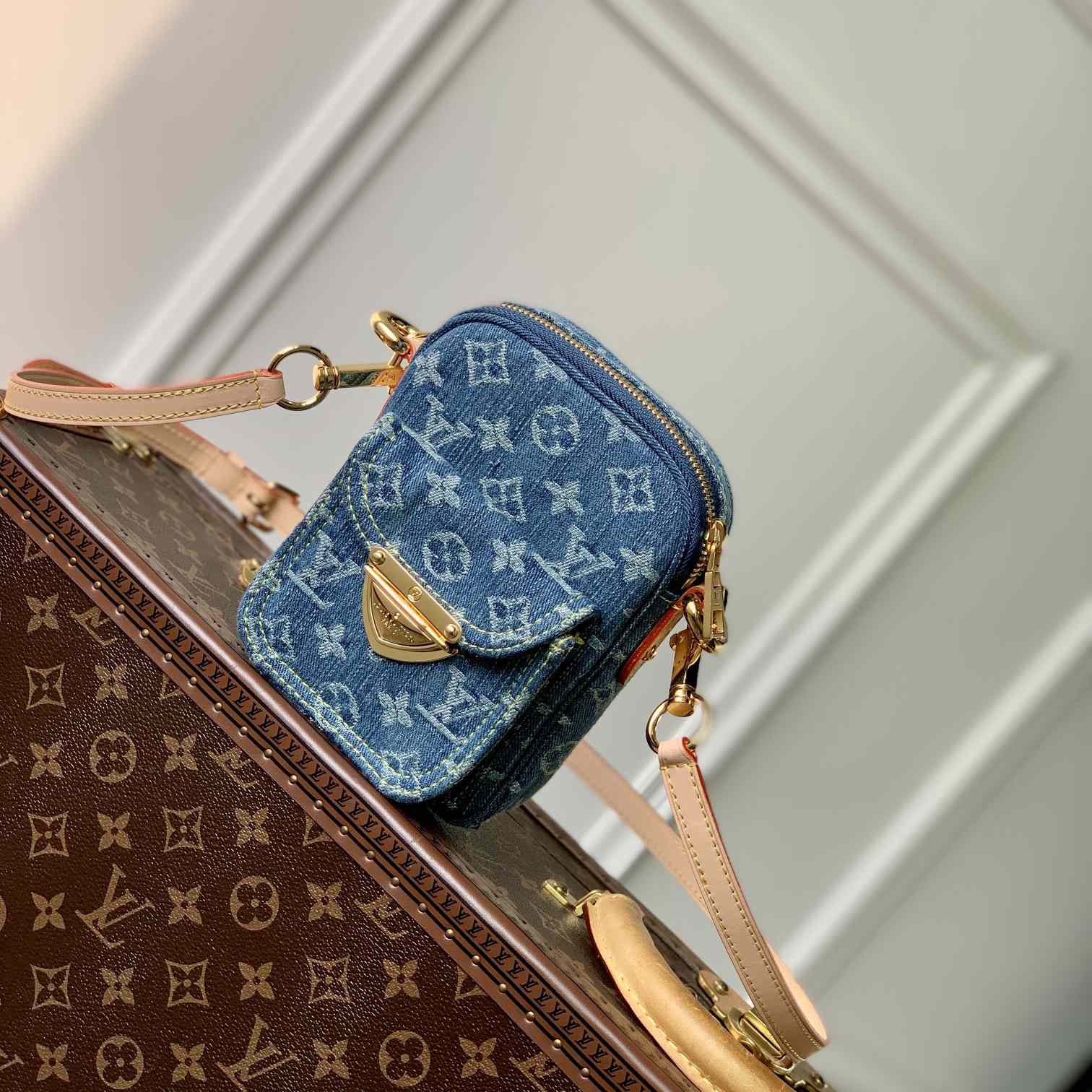 Louis Vuitton Fairfax Pochette    M82948 - FashionPlug