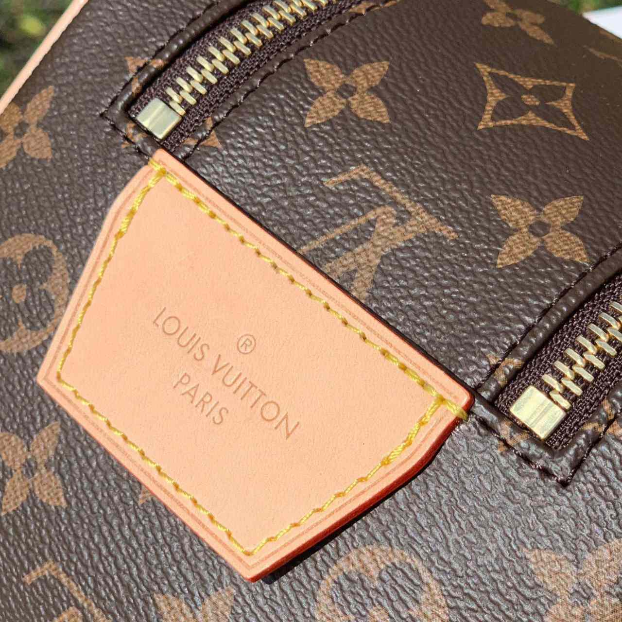 Louis Vuitton Dopp Kit Toilet Pouch   M44494 - FashionPlug