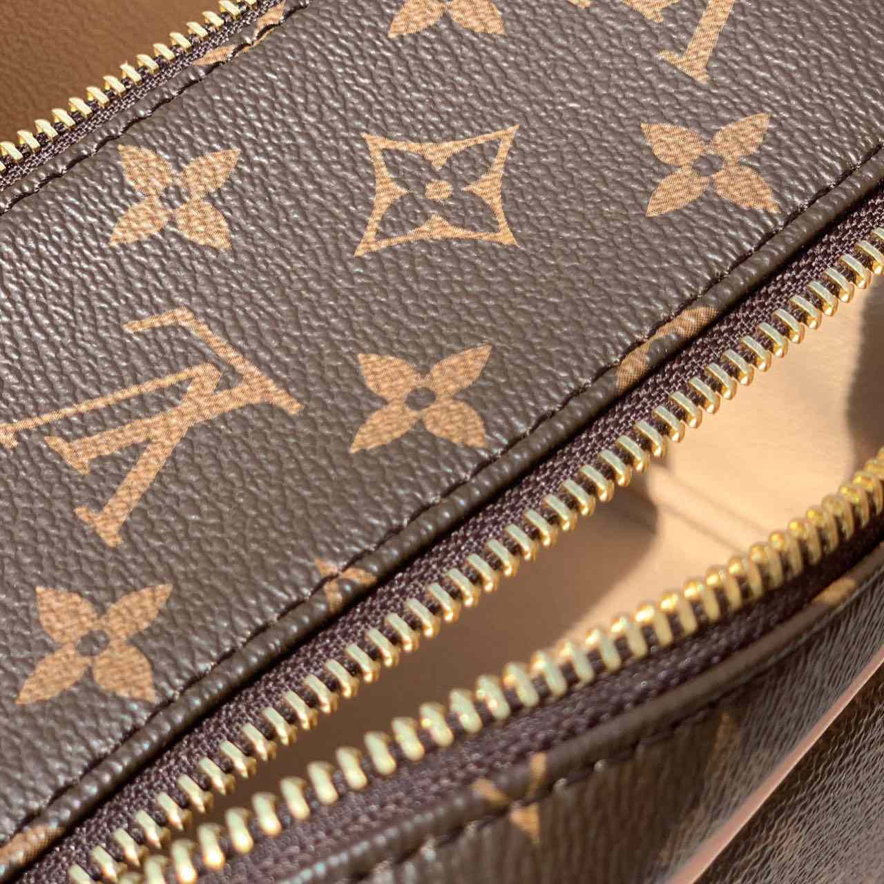Louis Vuitton Dopp Kit Toilet Pouch   M44494 - FashionPlug