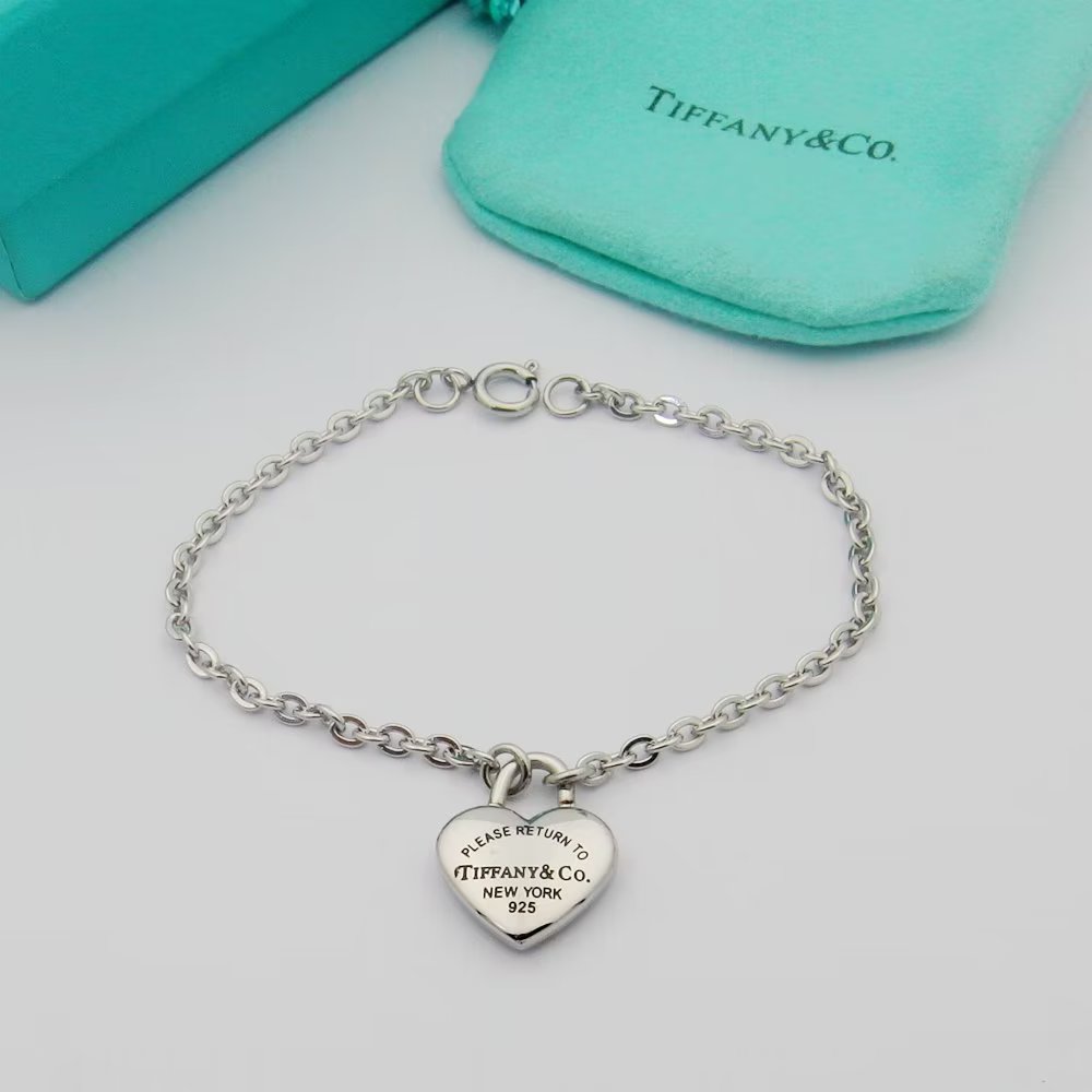 Tiffany&CO Full Heart Bracelet - FashionPlug