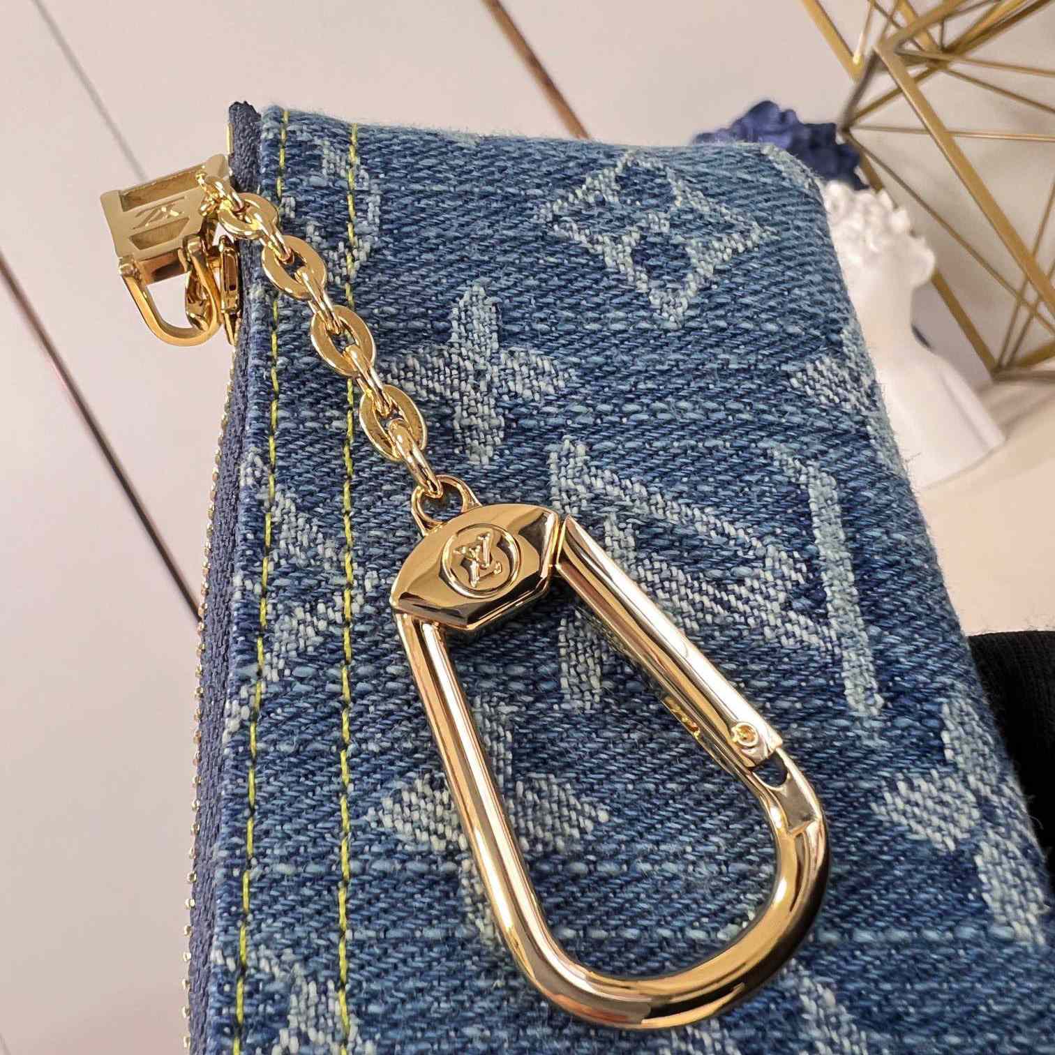 Louis Vuitton Key Pouch   M82961 - FashionPlug