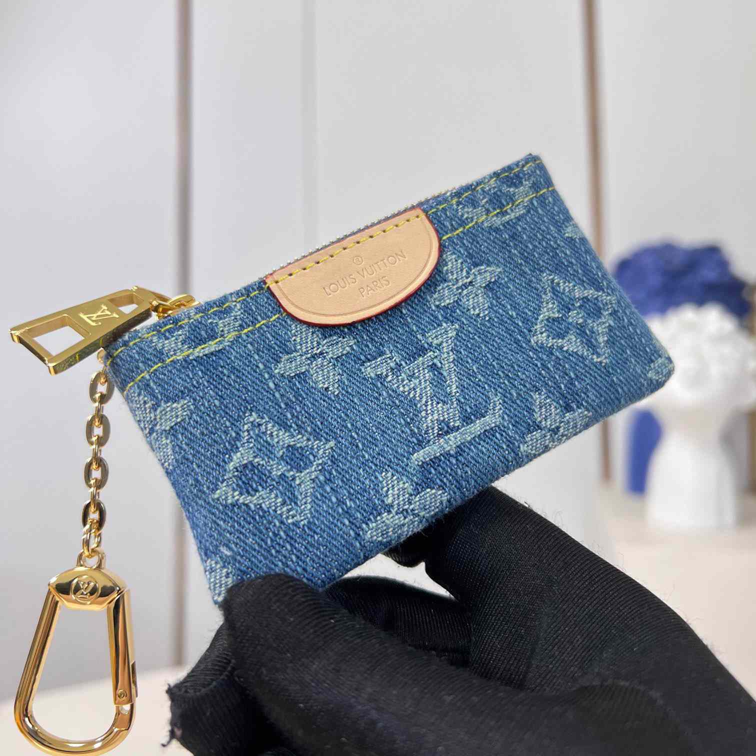 Louis Vuitton Key Pouch   M82961 - FashionPlug
