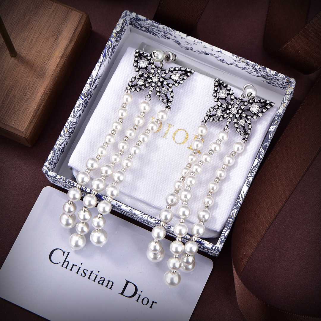 Dior Papillon De Nuit Earrings - FashionPlug