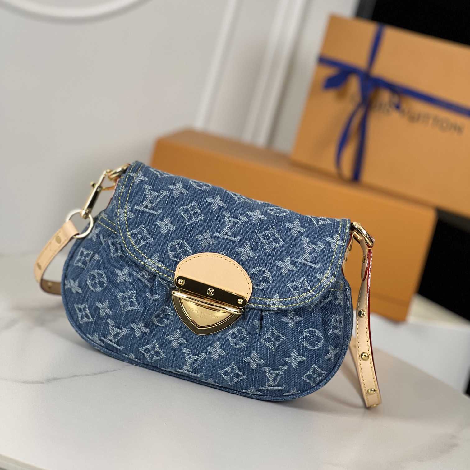 Louis Vuitton Sunset    M46829 - FashionPlug