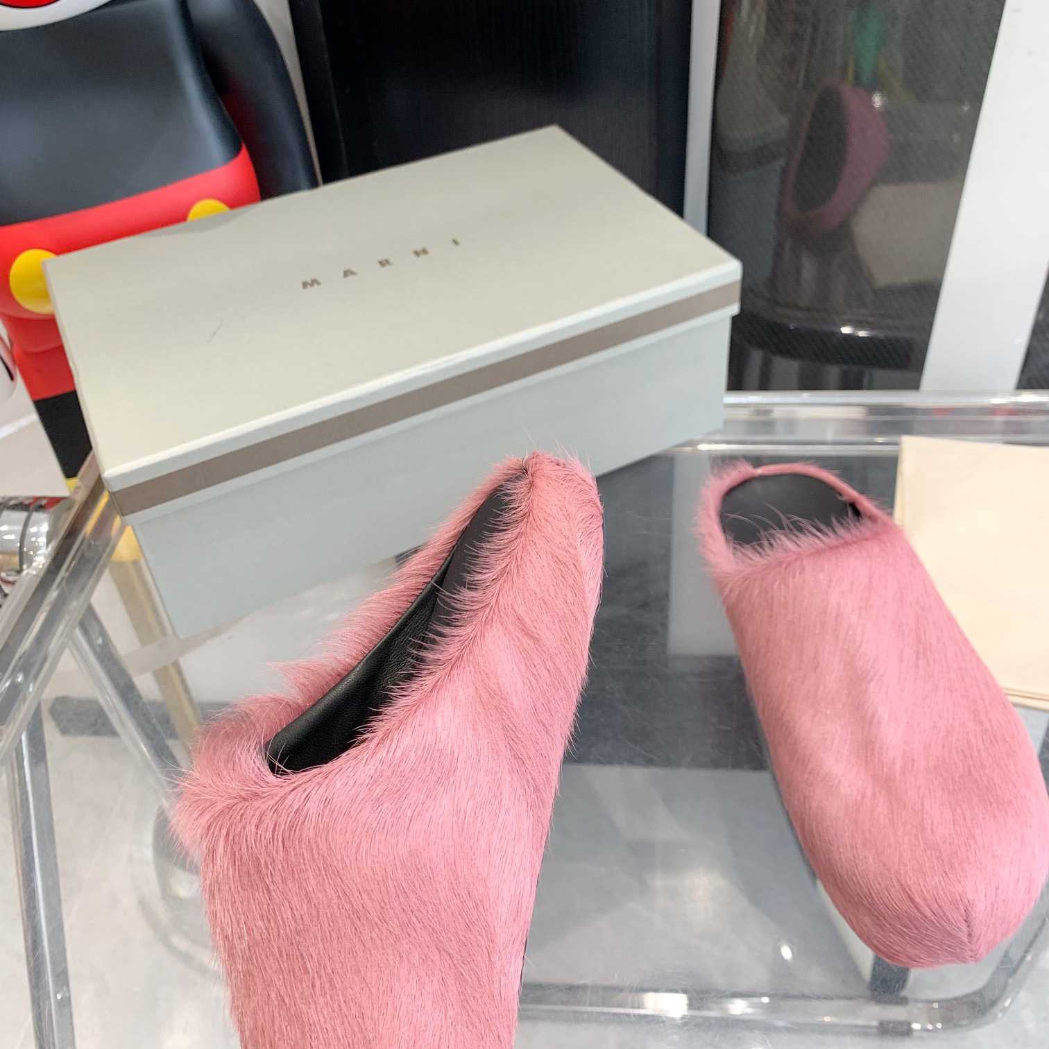 Marni Fussbett Slip-On Flat Mules - FashionPlug