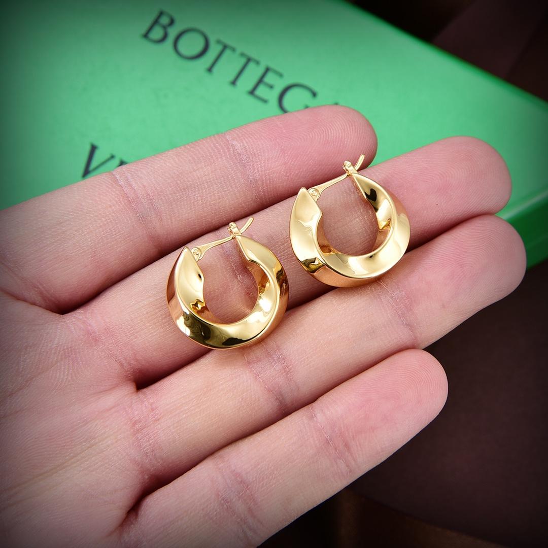 Bottega Veneta Twist Hoop Earrings - FashionPlug